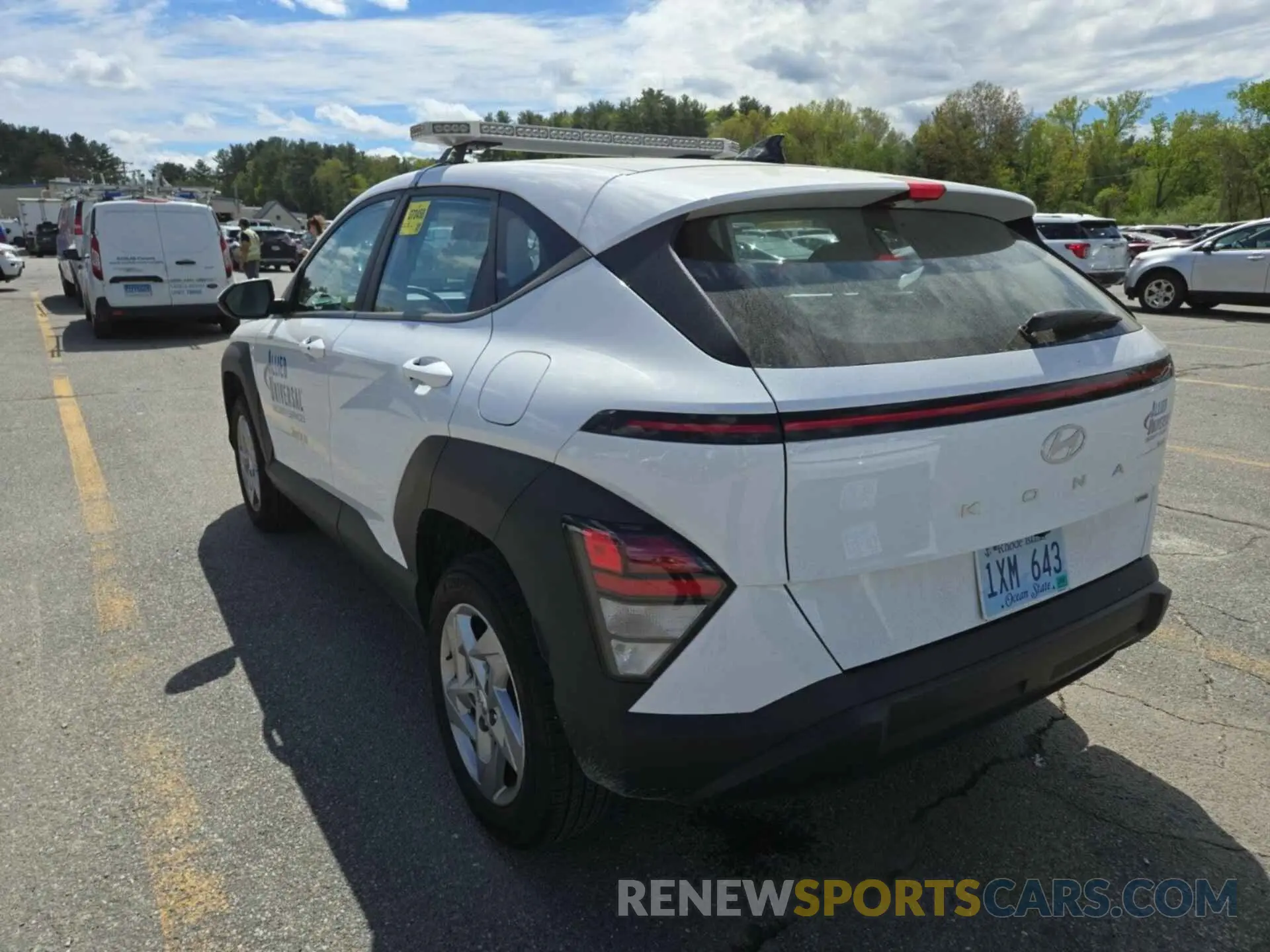6 fotografías del automóvil dañado KM8HACAB8RU146312 HYUNDAI KONA 2024