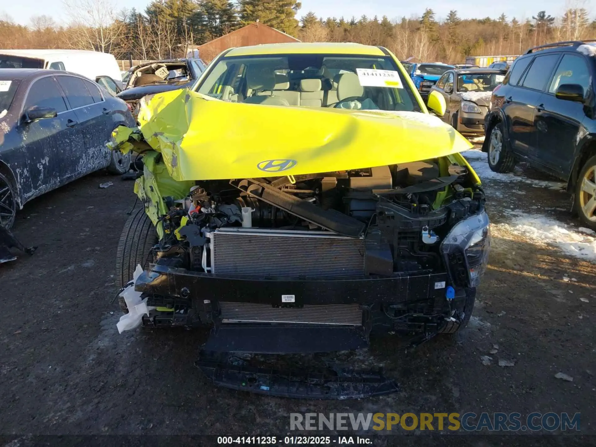 12 fotografías del automóvil dañado KM8HACAB9RU075346 HYUNDAI KONA 2024
