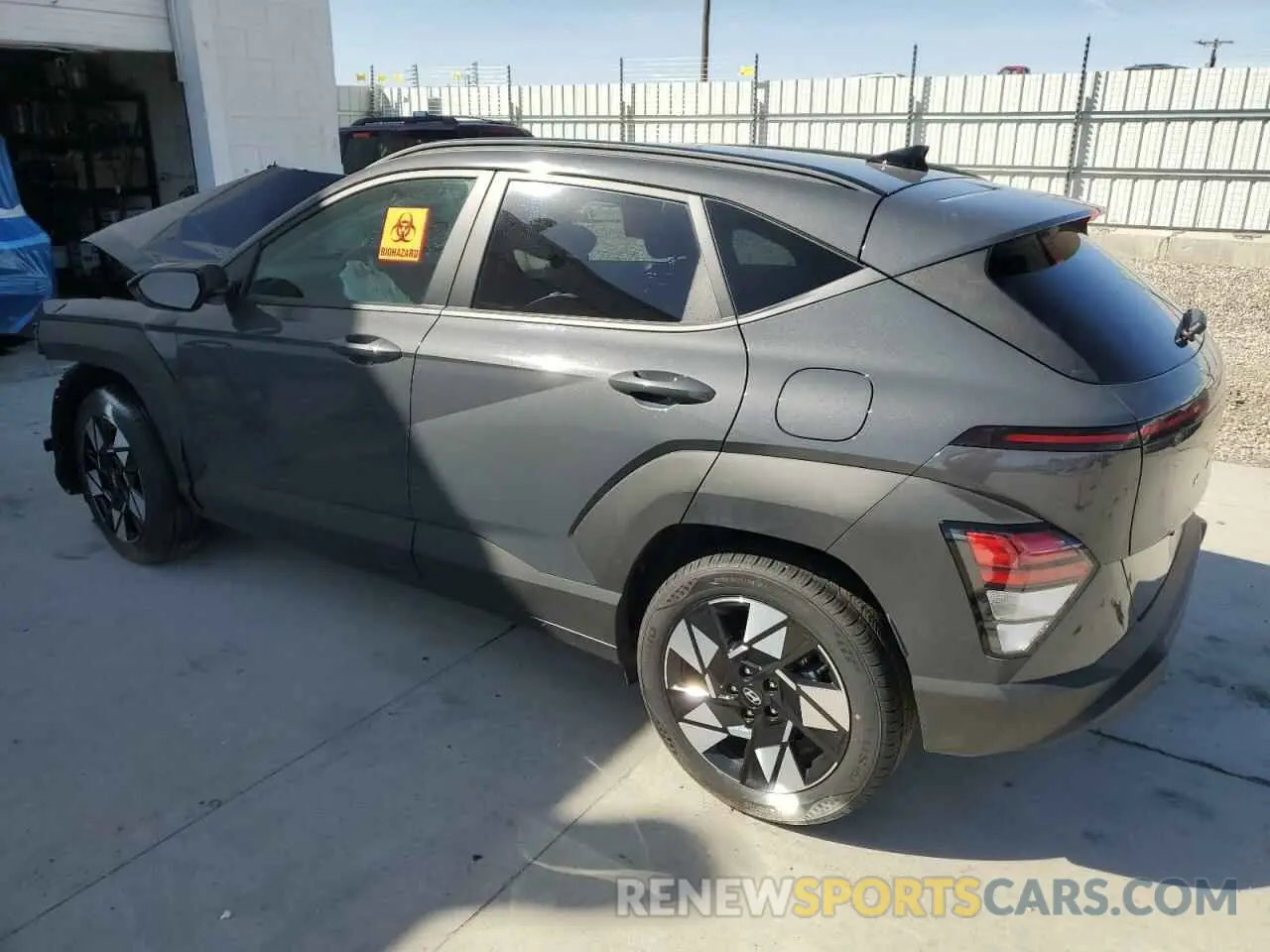 2 fotografías del automóvil dañado KM8HB3AB0RU180791 HYUNDAI KONA 2024