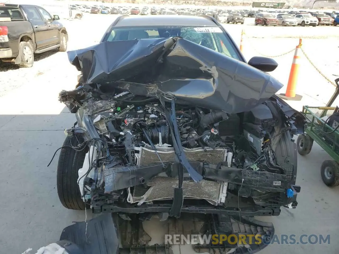 5 fotografías del automóvil dañado KM8HB3AB0RU180791 HYUNDAI KONA 2024