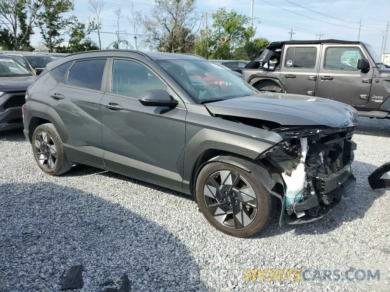4 fotografías del automóvil dañado KM8HB3AB1RU040488 HYUNDAI KONA 2024