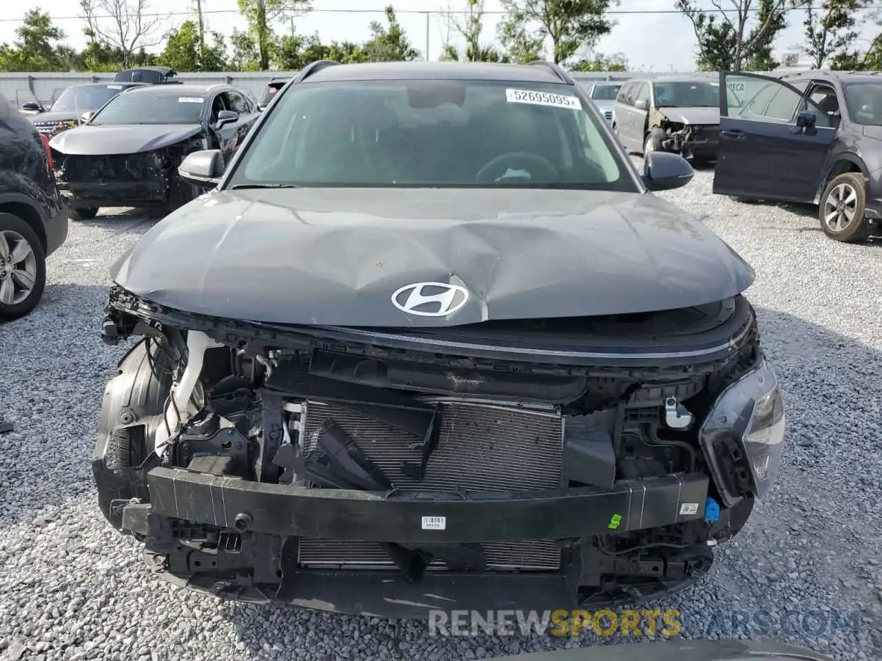 5 fotografías del automóvil dañado KM8HB3AB1RU040488 HYUNDAI KONA 2024