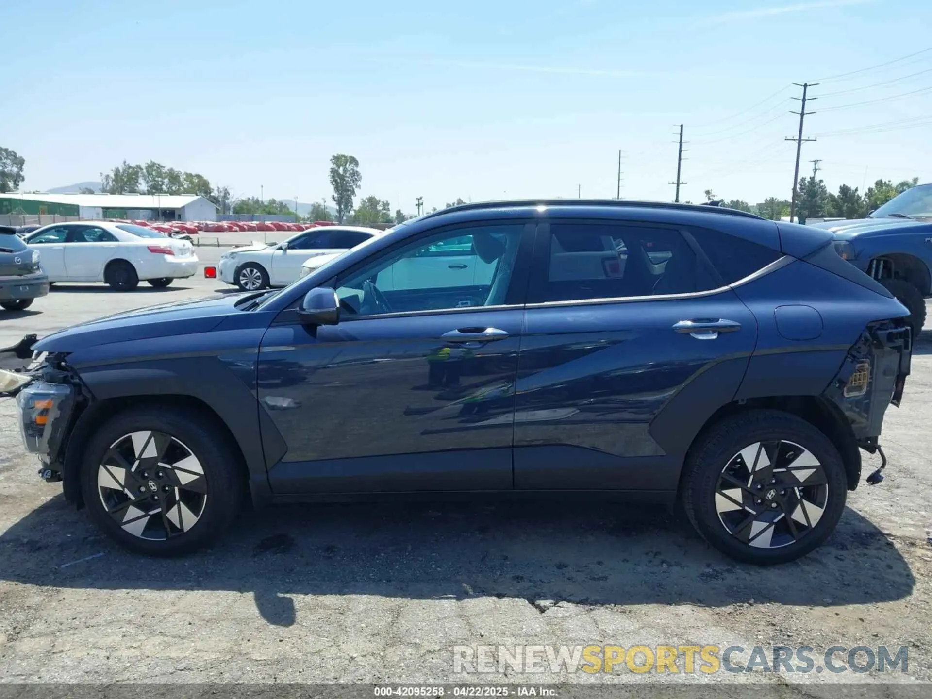 15 fotografías del automóvil dañado KM8HB3AB1RU057856 HYUNDAI KONA 2024