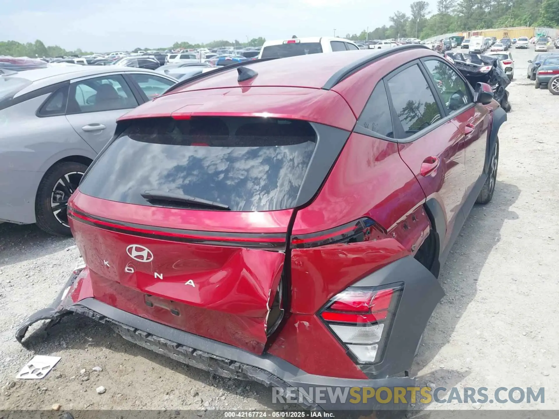 4 fotografías del automóvil dañado KM8HB3AB2RU080613 HYUNDAI KONA 2024