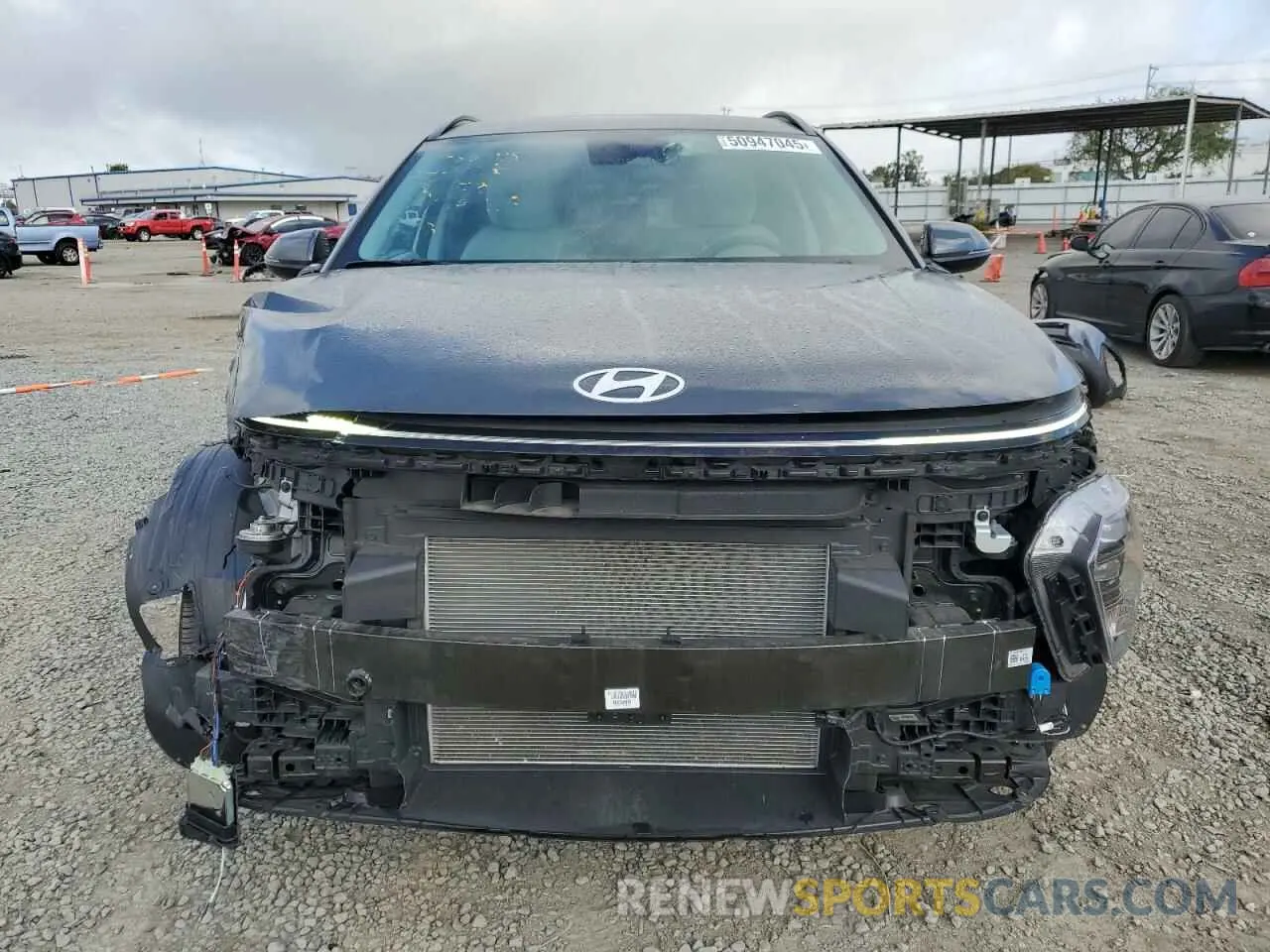 5 fotografías del automóvil dañado KM8HB3AB2RU095418 HYUNDAI KONA 2024