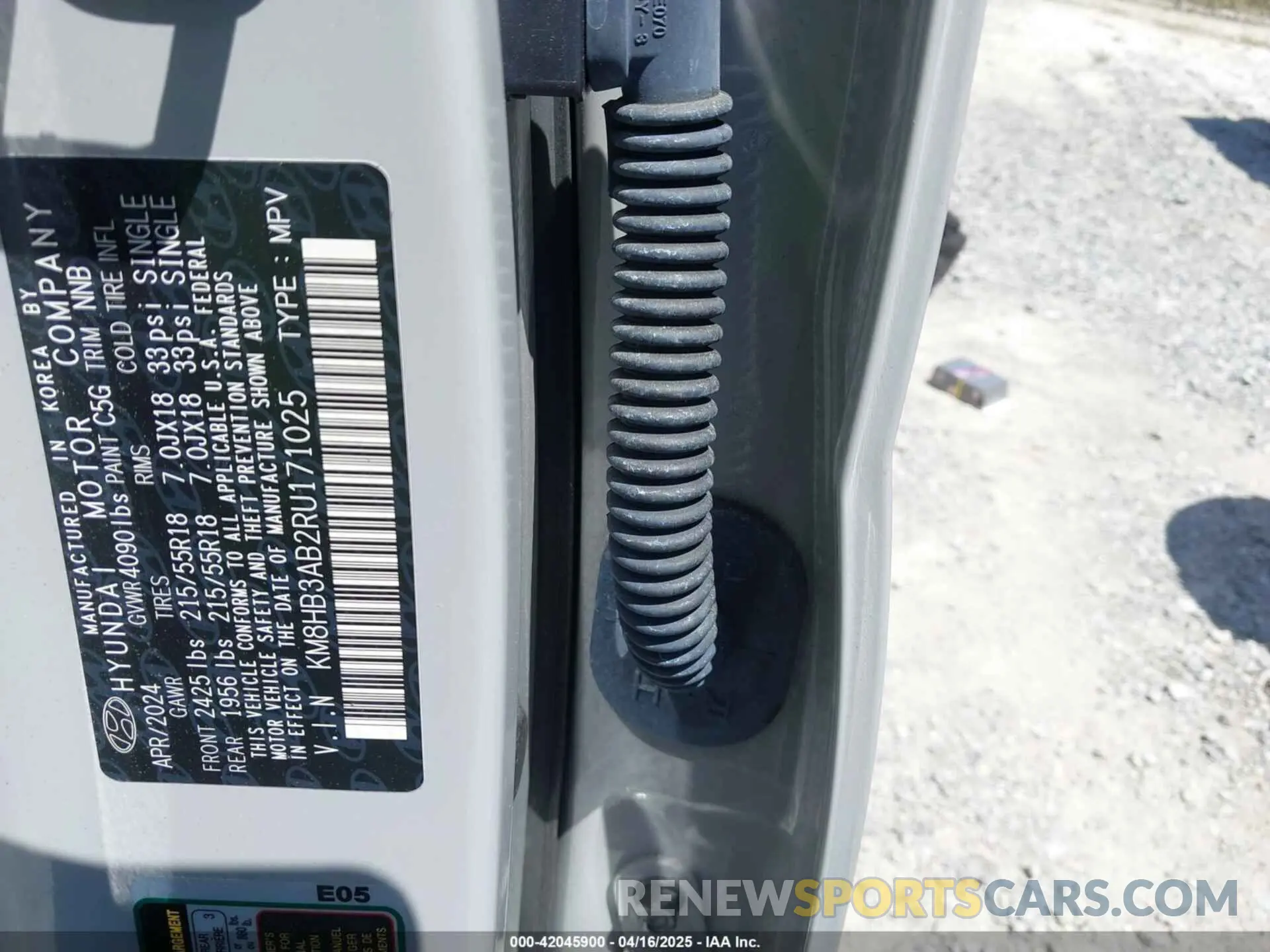 9 fotografías del automóvil dañado KM8HB3AB2RU171025 HYUNDAI KONA 2024