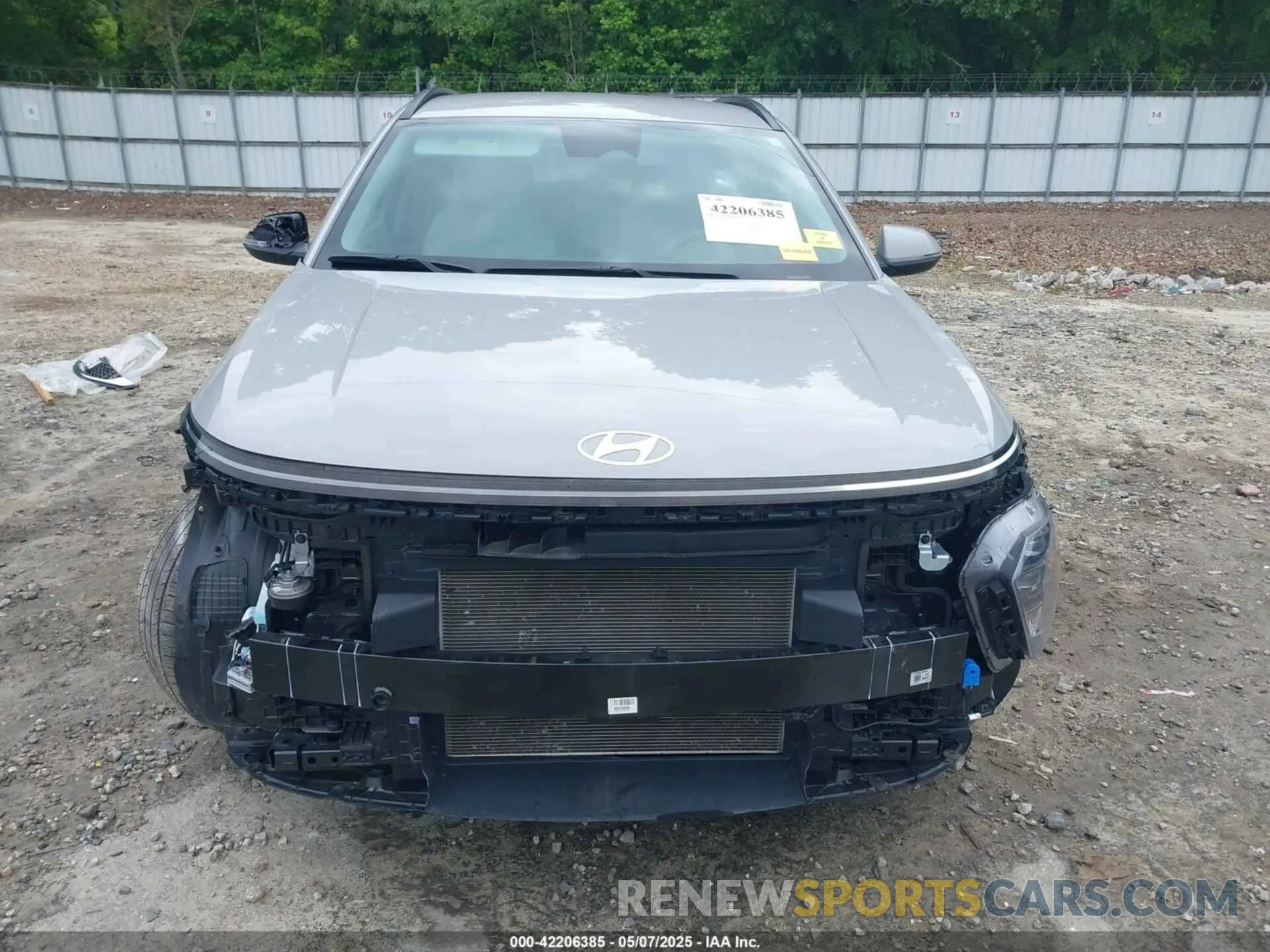 13 fotografías del automóvil dañado KM8HB3AB3RU053503 HYUNDAI KONA 2024