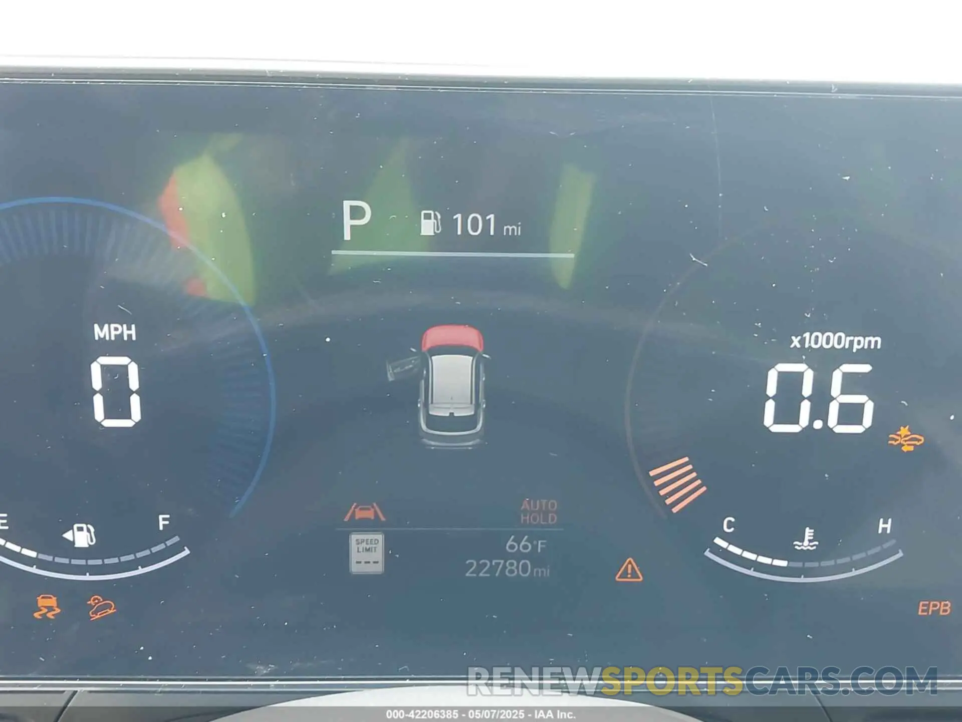 16 fotografías del automóvil dañado KM8HB3AB3RU053503 HYUNDAI KONA 2024