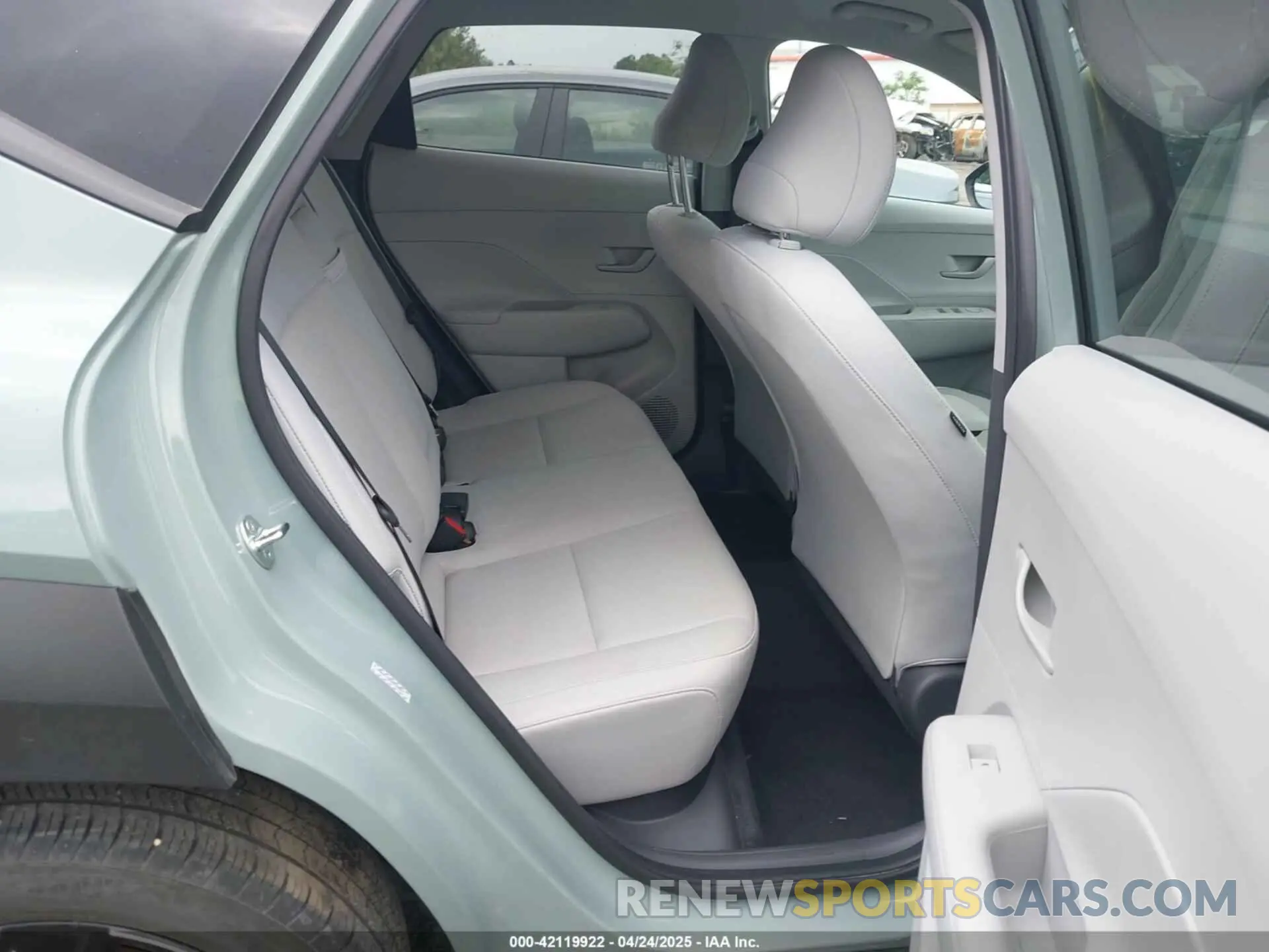 8 fotografías del automóvil dañado KM8HB3AB3RU129060 HYUNDAI KONA 2024