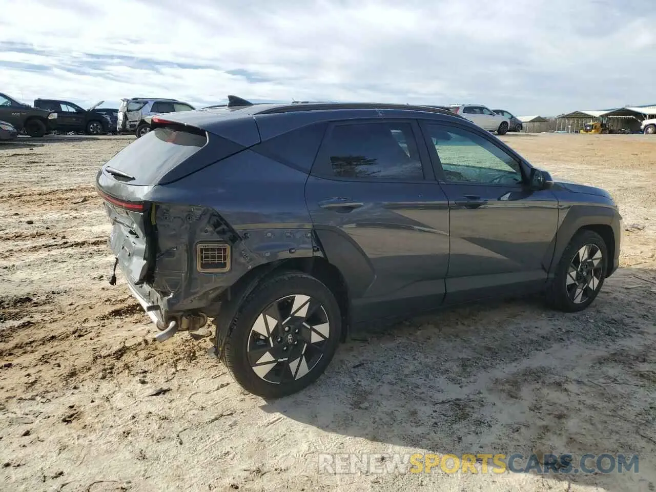 3 fotografías del automóvil dañado KM8HB3AB4RU117547 HYUNDAI KONA 2024