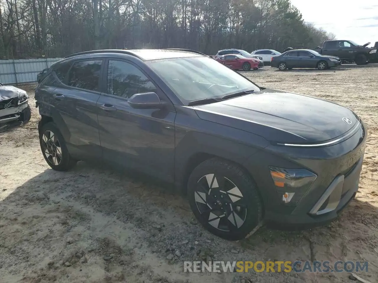 4 fotografías del automóvil dañado KM8HB3AB4RU117547 HYUNDAI KONA 2024