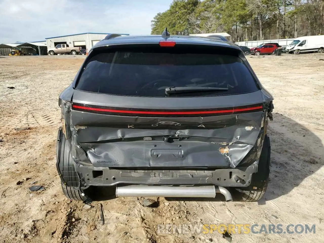6 fotografías del automóvil dañado KM8HB3AB4RU117547 HYUNDAI KONA 2024
