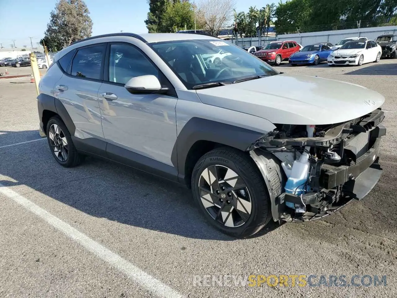 4 fotografías del automóvil dañado KM8HB3AB5RU101034 HYUNDAI KONA 2024