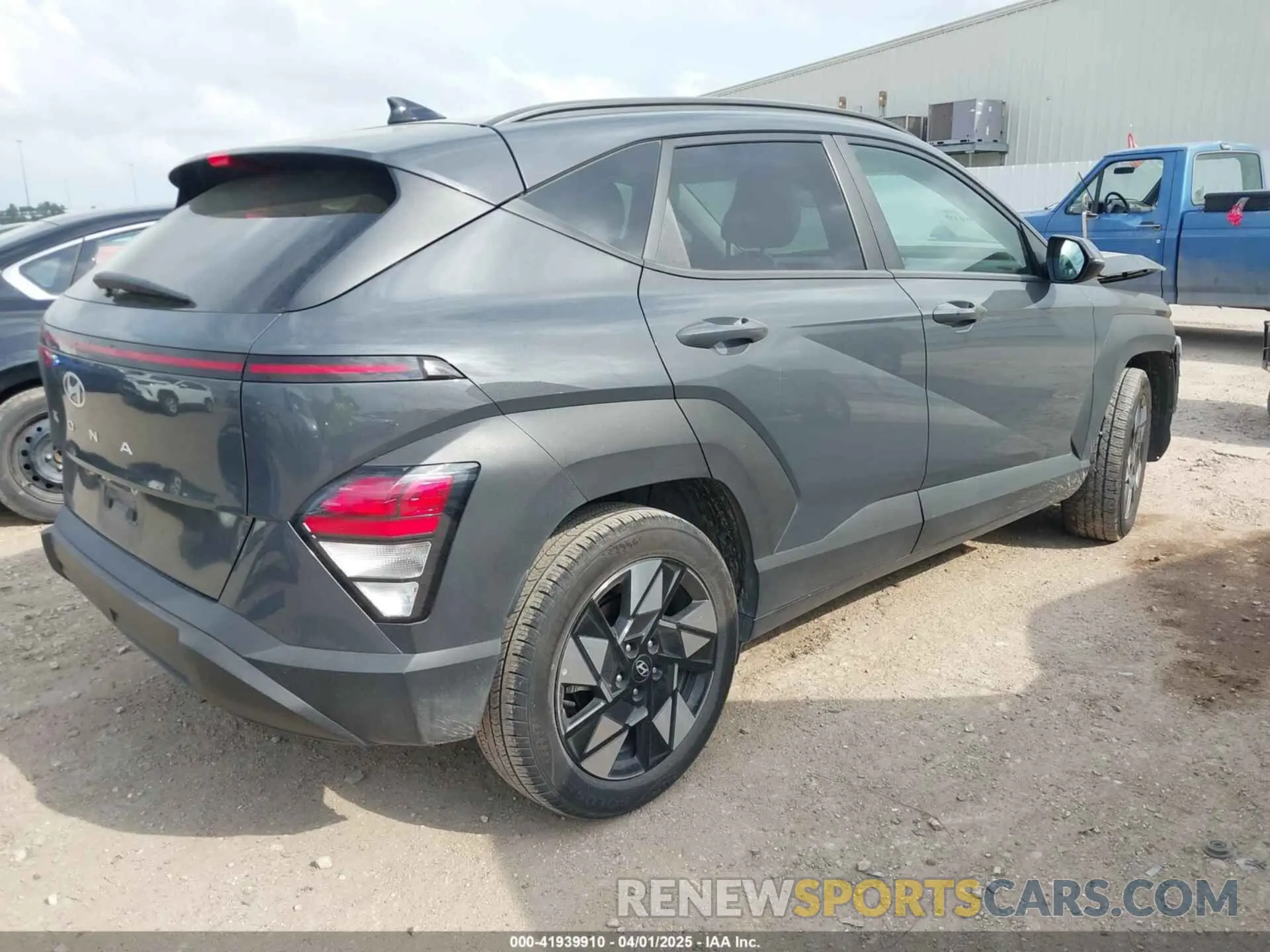 4 fotografías del automóvil dañado KM8HB3AB7RU145407 HYUNDAI KONA 2024