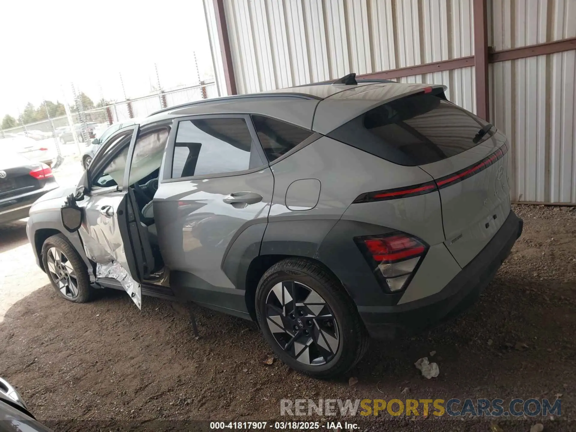 14 fotografías del automóvil dañado KM8HB3AB7RU178360 HYUNDAI KONA 2024