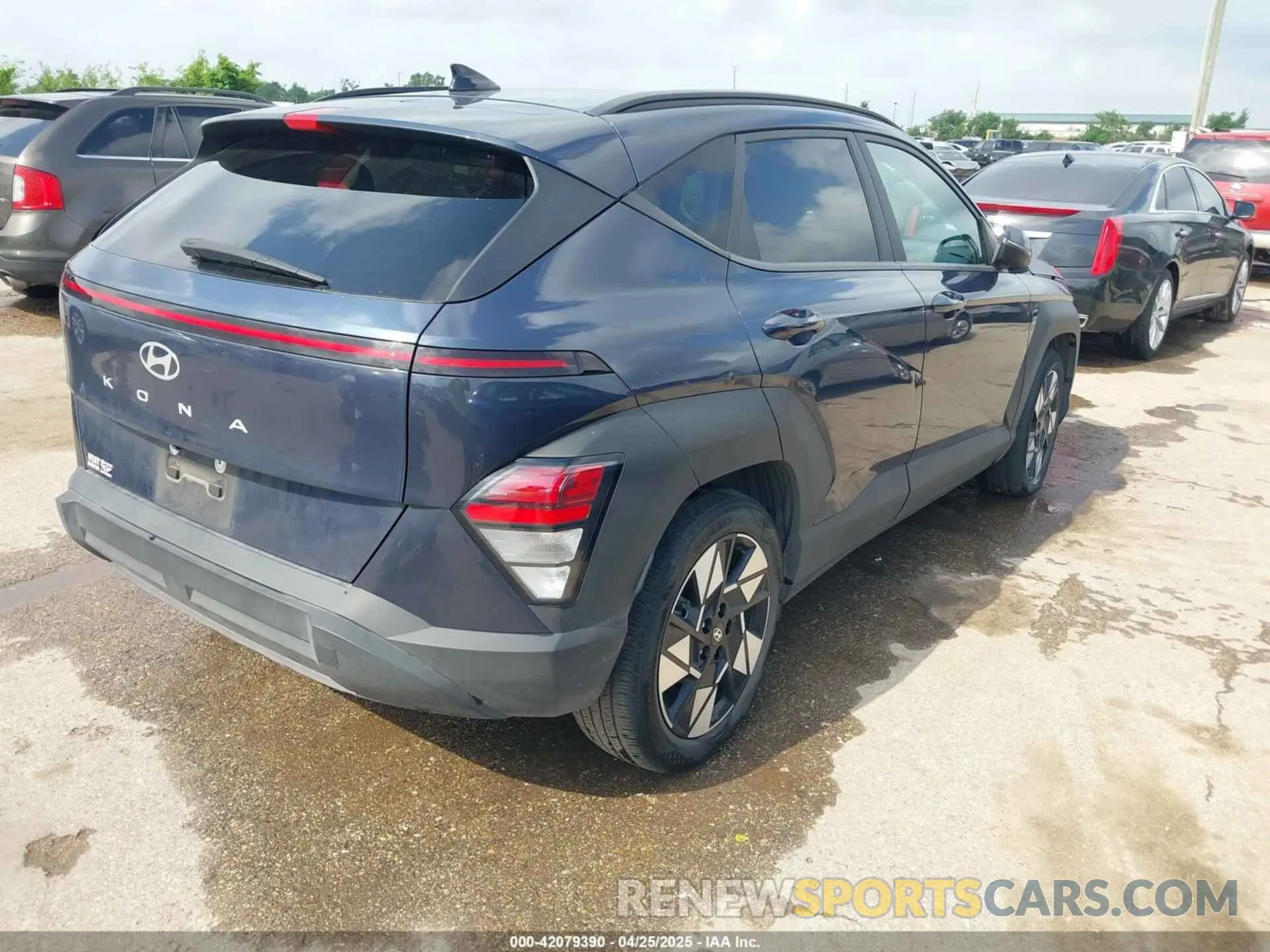 4 fotografías del automóvil dañado KM8HB3AB9RU086862 HYUNDAI KONA 2024
