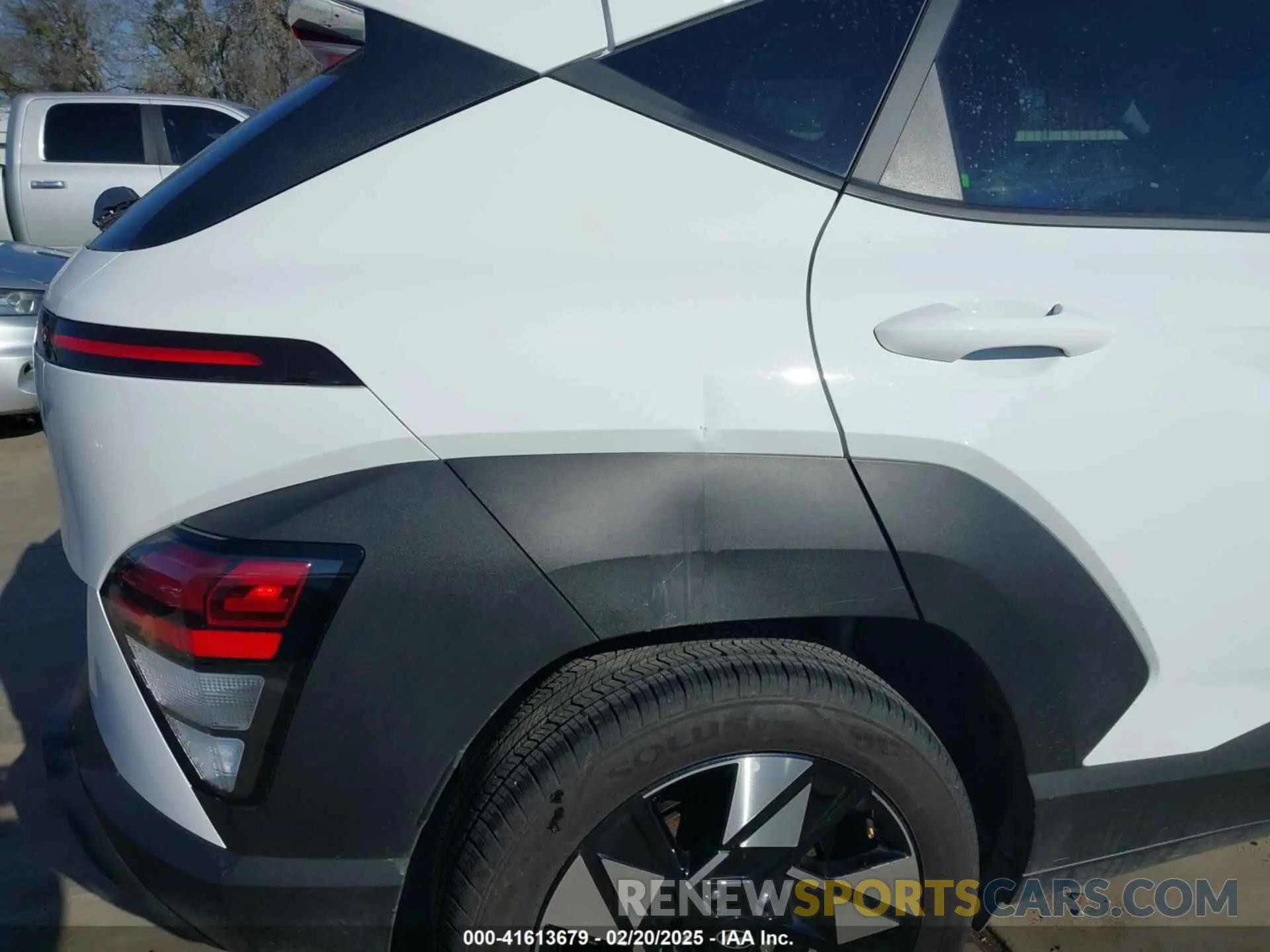 20 fotografías del automóvil dañado KM8HB3AB9RU130830 HYUNDAI KONA 2024
