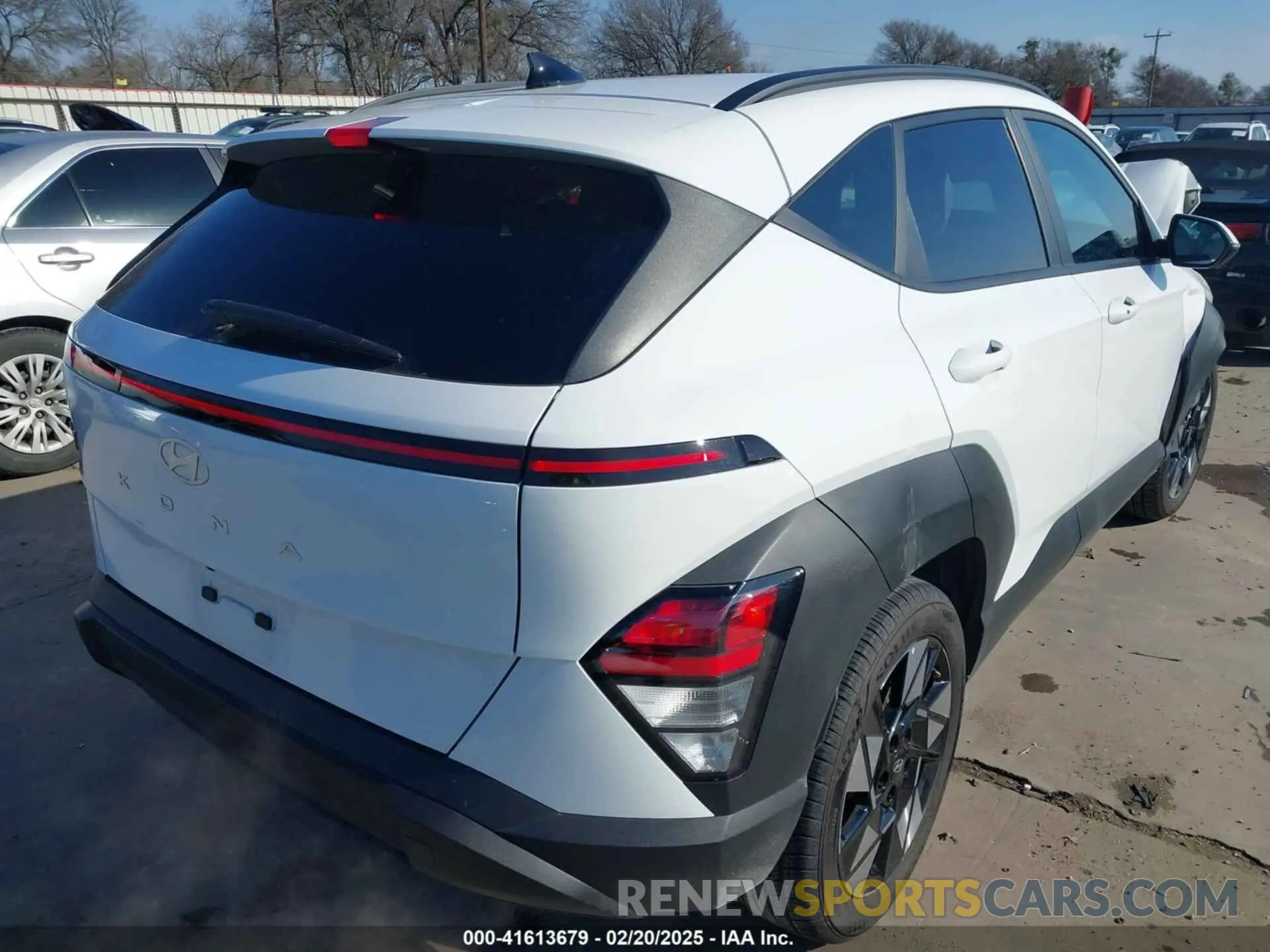 4 fotografías del automóvil dañado KM8HB3AB9RU130830 HYUNDAI KONA 2024