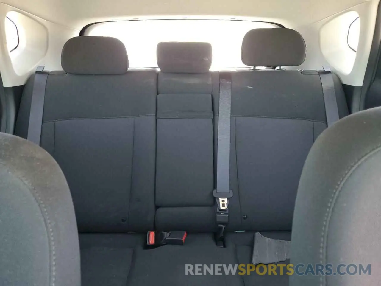10 fotografías del automóvil dañado KM8HB3ABXRU056625 HYUNDAI KONA 2024