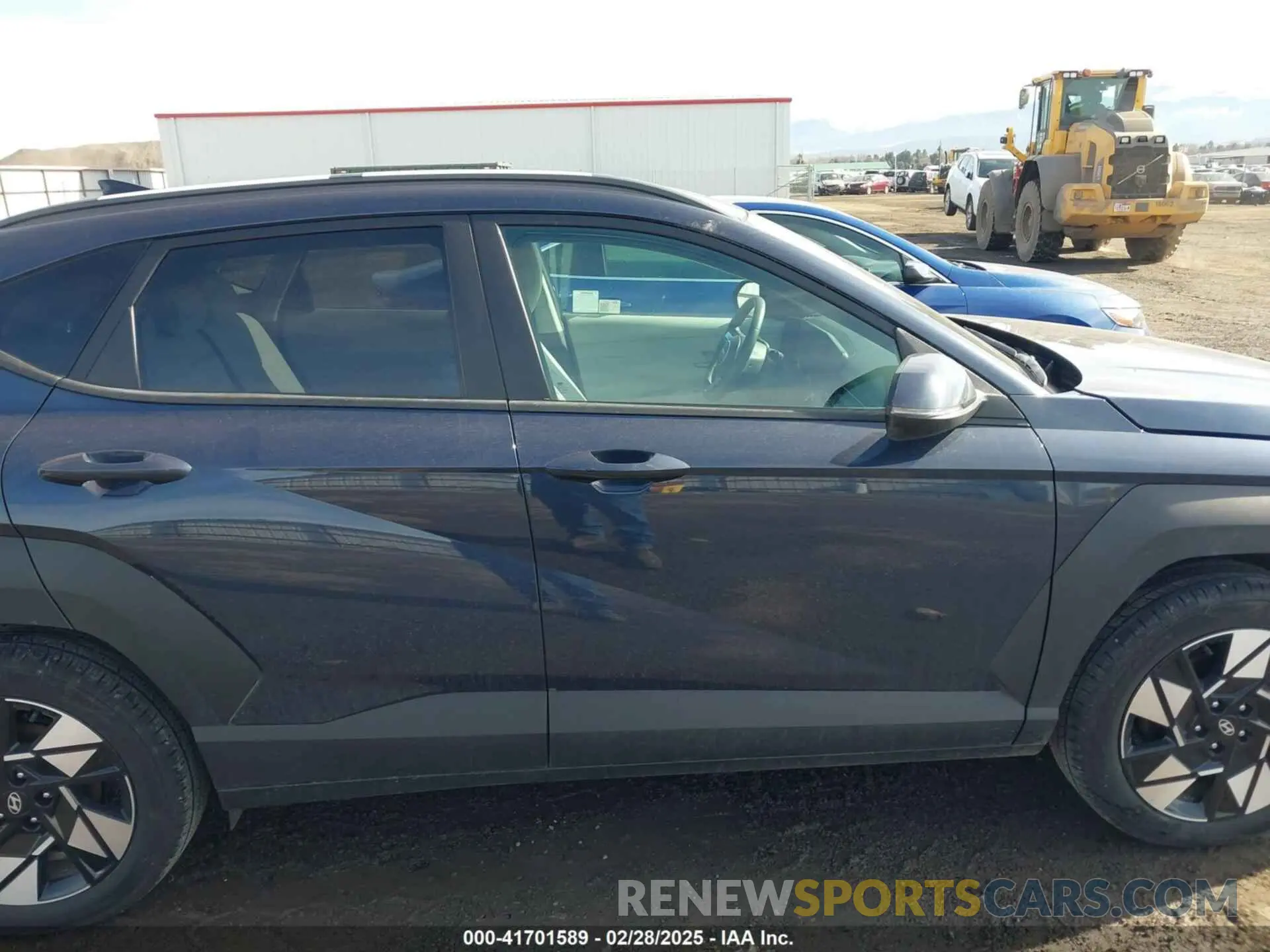 13 fotografías del automóvil dañado KM8HB3ABXRU184590 HYUNDAI KONA 2024