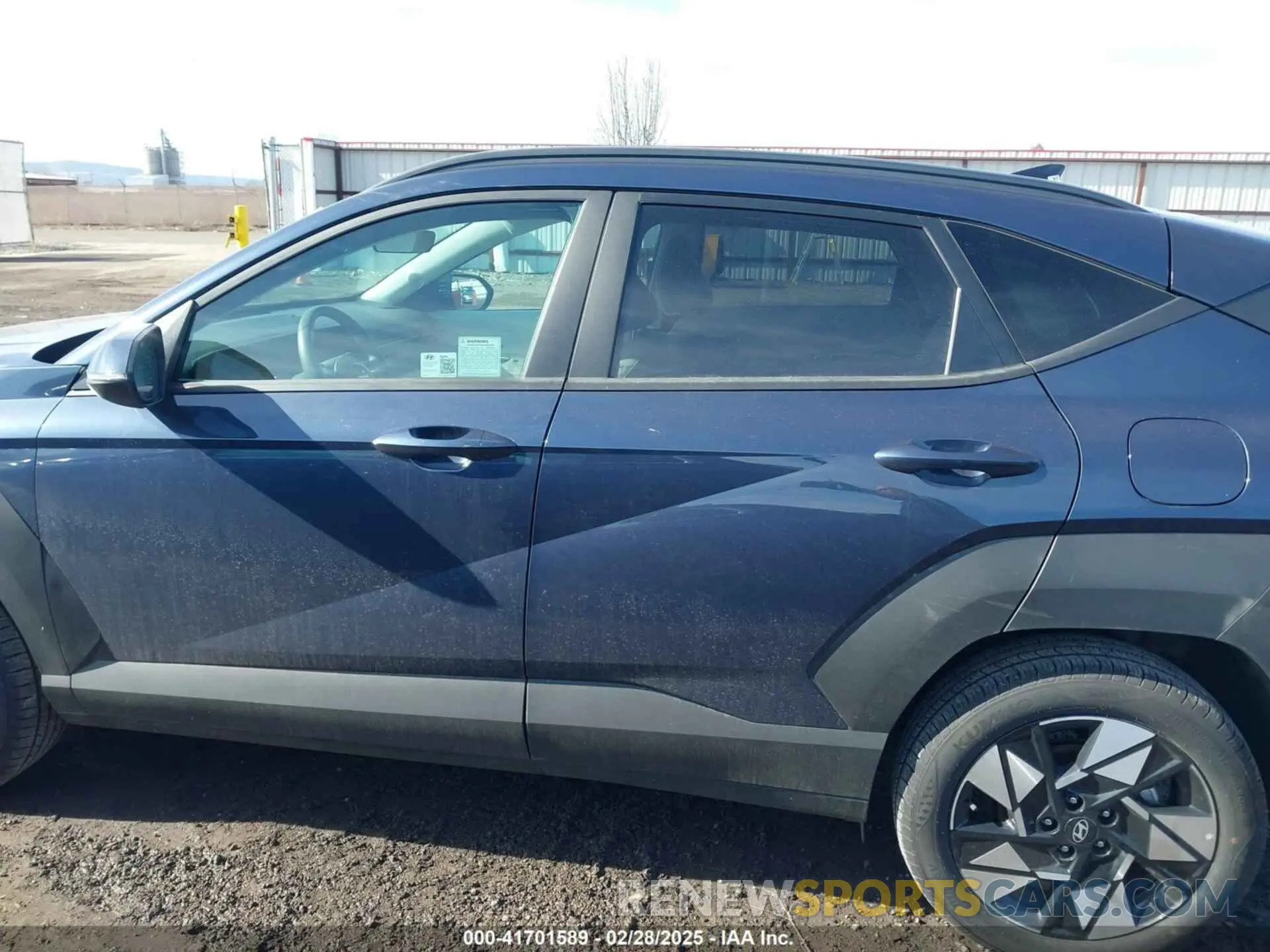 14 fotografías del automóvil dañado KM8HB3ABXRU184590 HYUNDAI KONA 2024