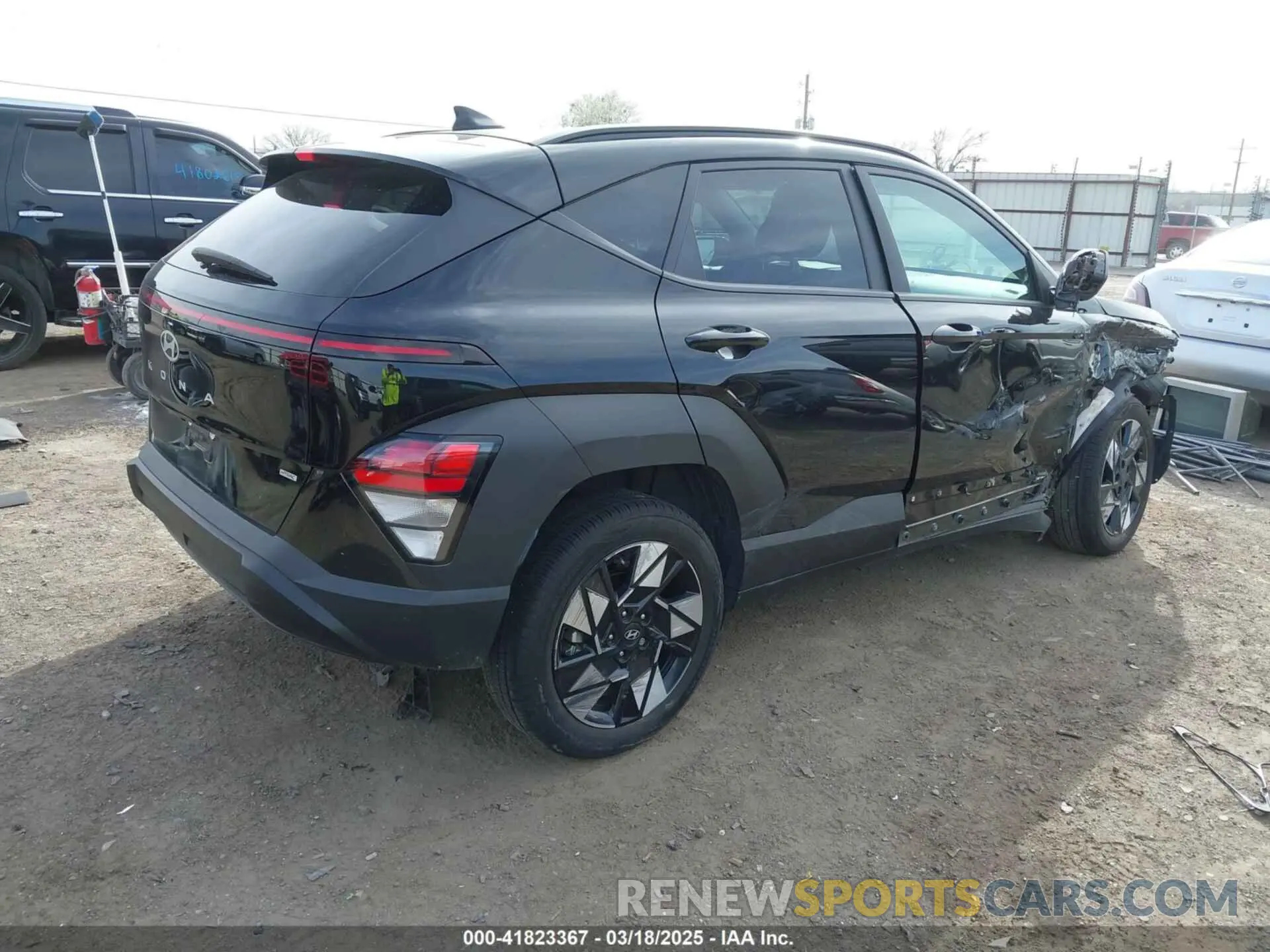 4 fotografías del automóvil dañado KM8HBCAB0RU075619 HYUNDAI KONA 2024