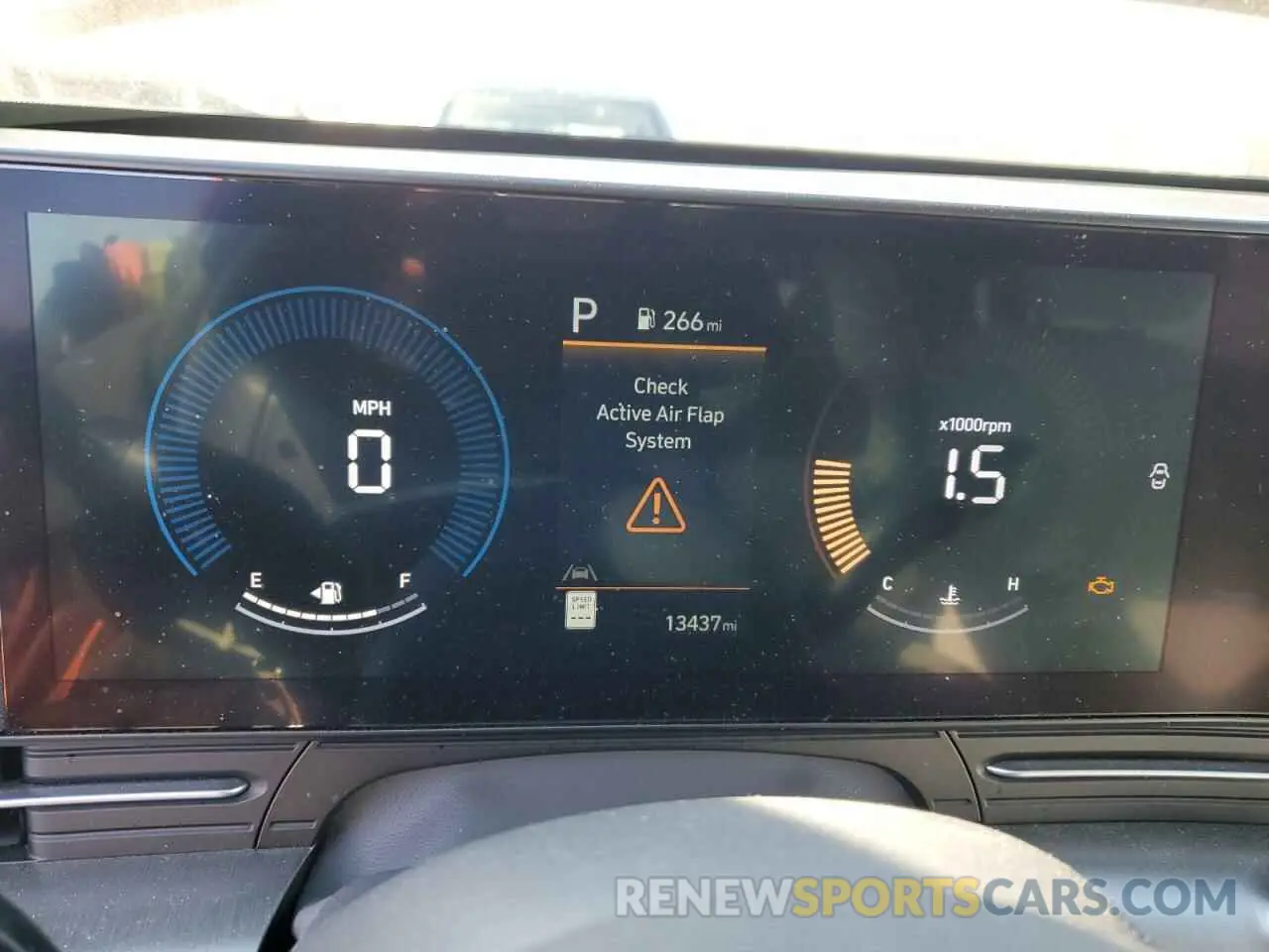 9 fotografías del automóvil dañado KM8HBCAB1RU074334 HYUNDAI KONA 2024