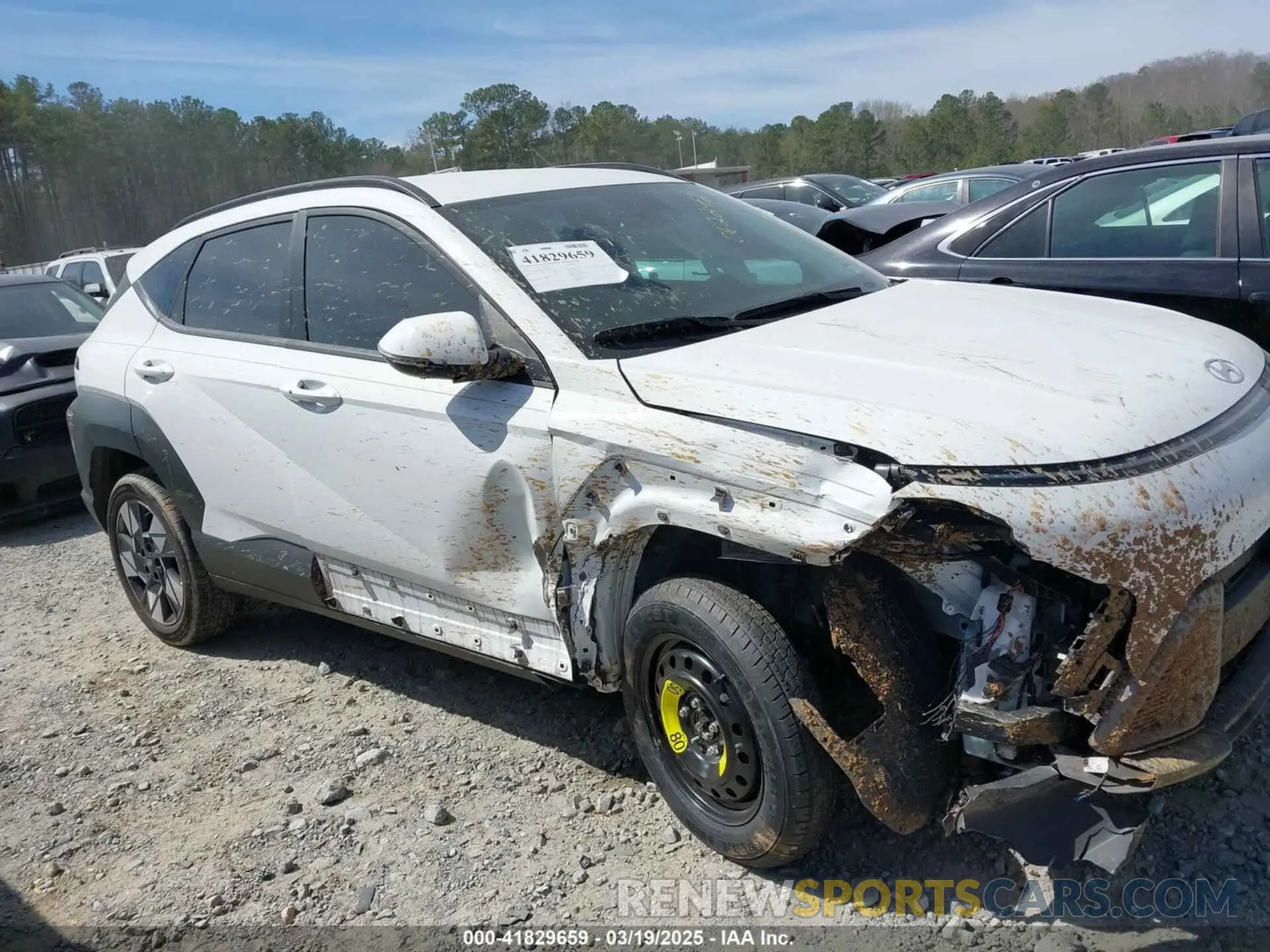 12 fotografías del automóvil dañado KM8HBCAB2RU062242 HYUNDAI KONA 2024