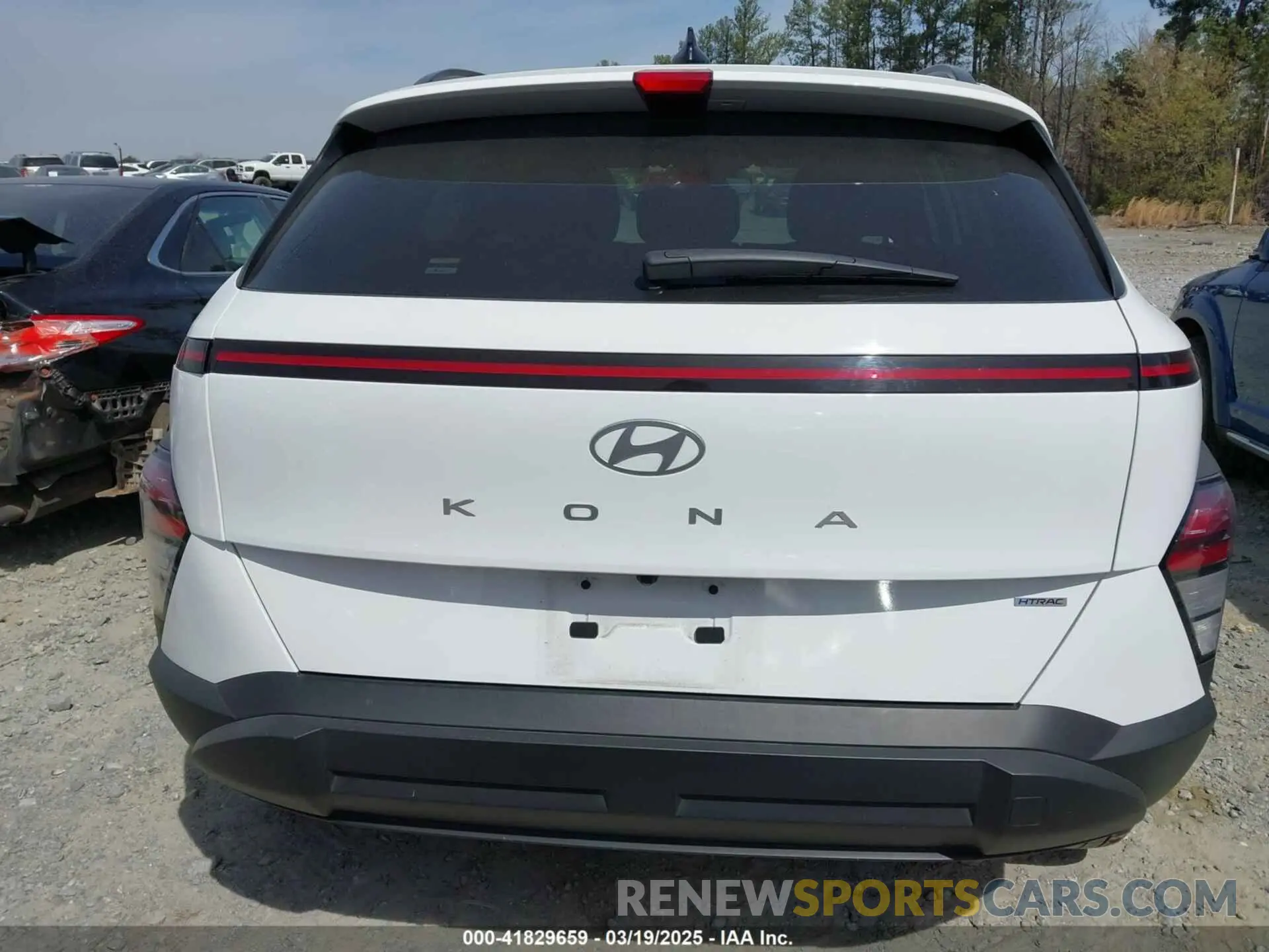 15 fotografías del automóvil dañado KM8HBCAB2RU062242 HYUNDAI KONA 2024