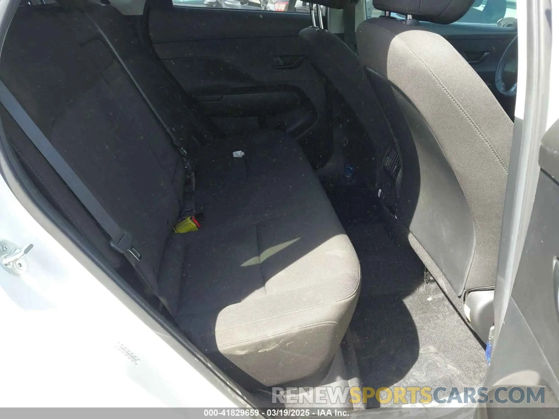 8 fotografías del automóvil dañado KM8HBCAB2RU062242 HYUNDAI KONA 2024