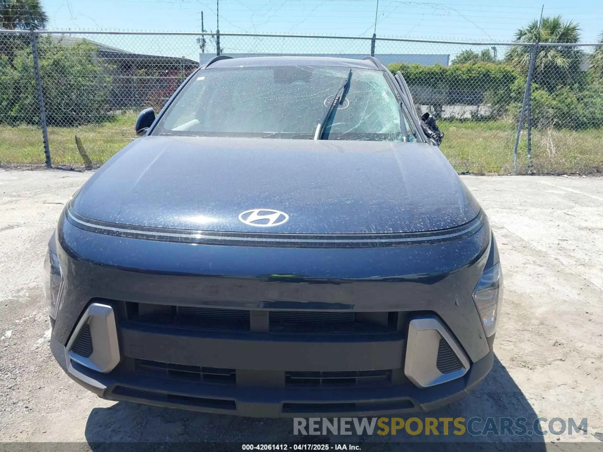 12 fotografías del automóvil dañado KM8HBCAB2RU115635 HYUNDAI KONA 2024