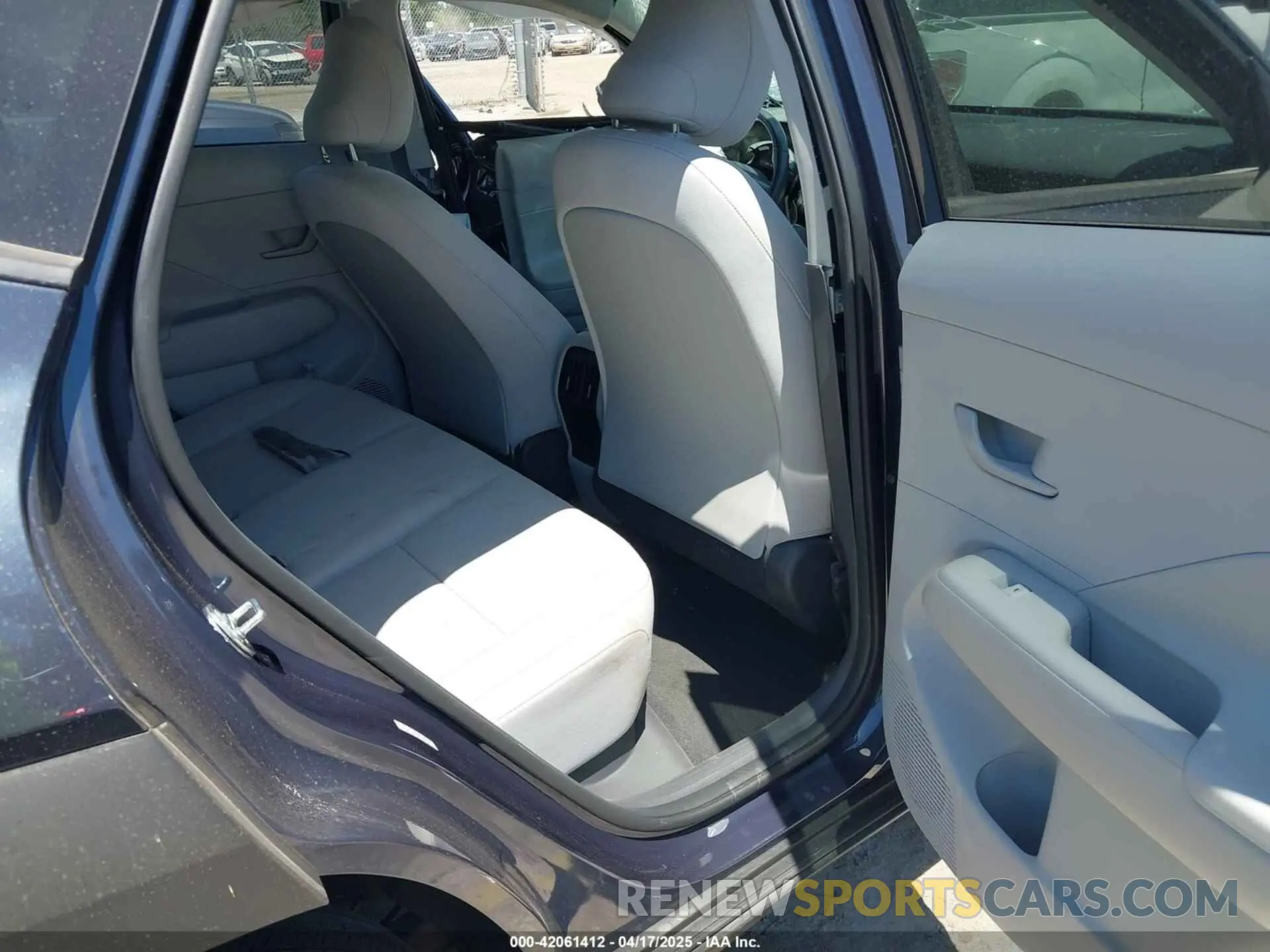 8 fotografías del automóvil dañado KM8HBCAB2RU115635 HYUNDAI KONA 2024