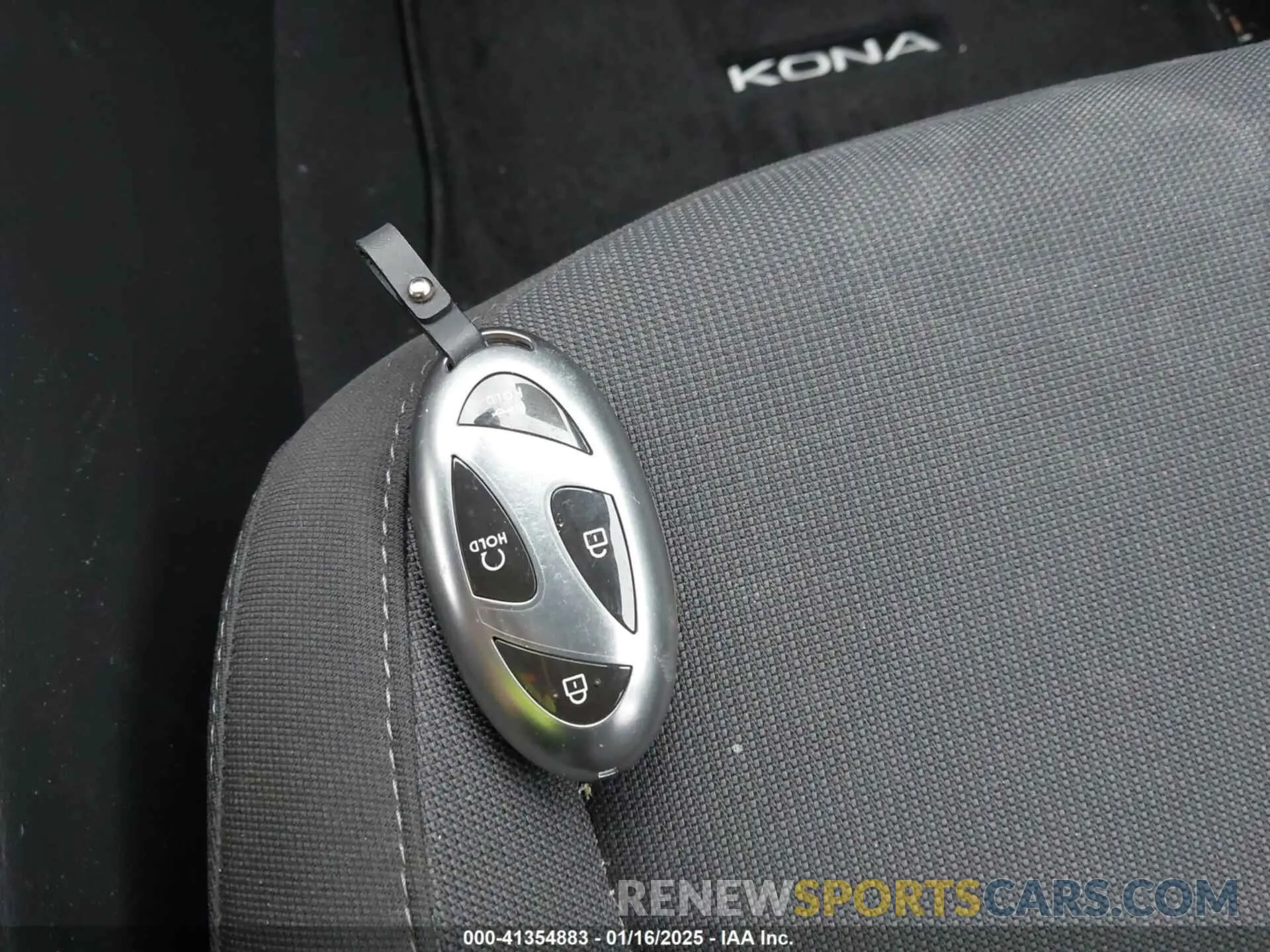 11 fotografías del automóvil dañado KM8HBCAB4RU104684 HYUNDAI KONA 2024