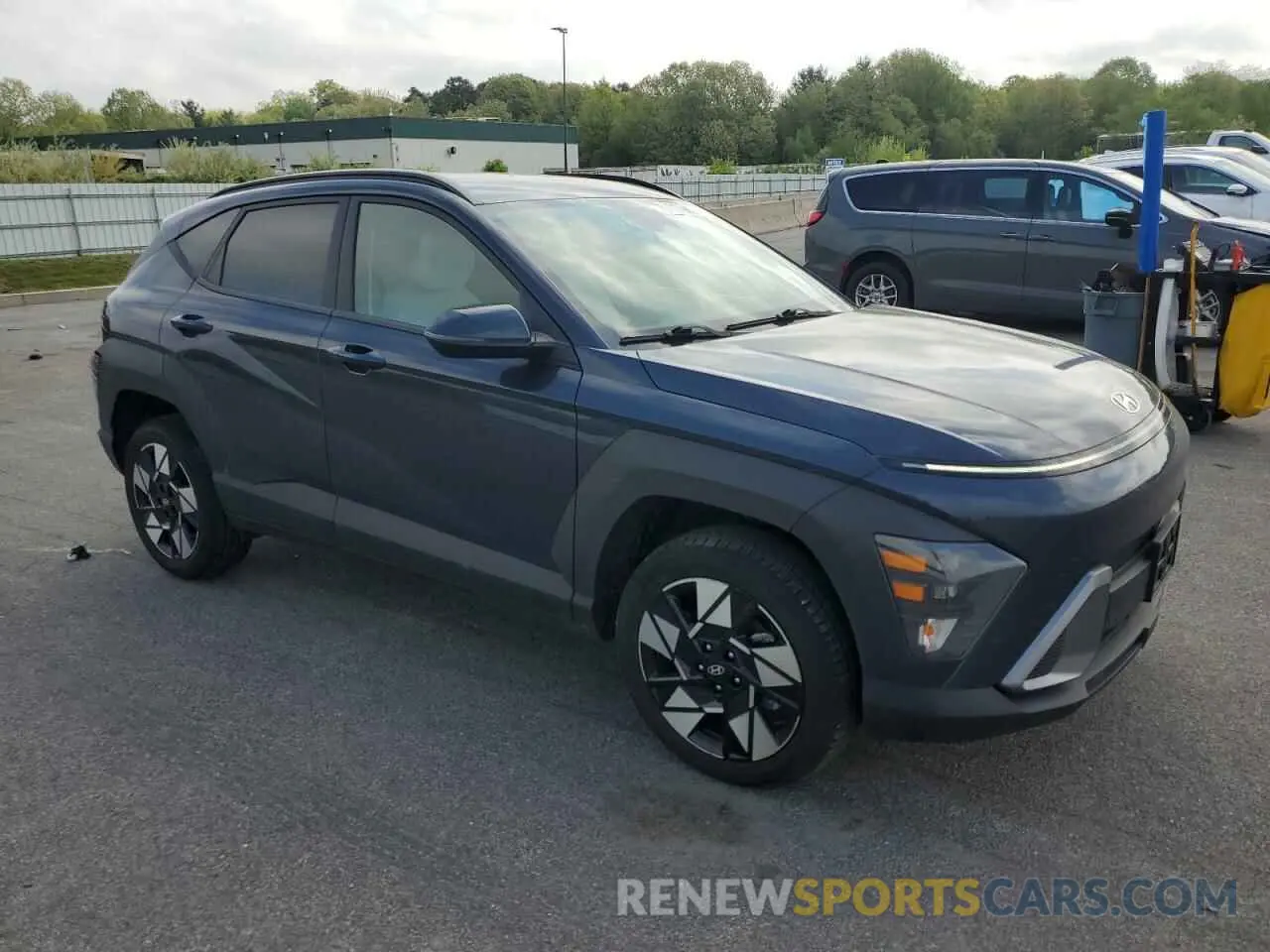 4 fotografías del automóvil dañado KM8HBCAB5RU165669 HYUNDAI KONA 2024