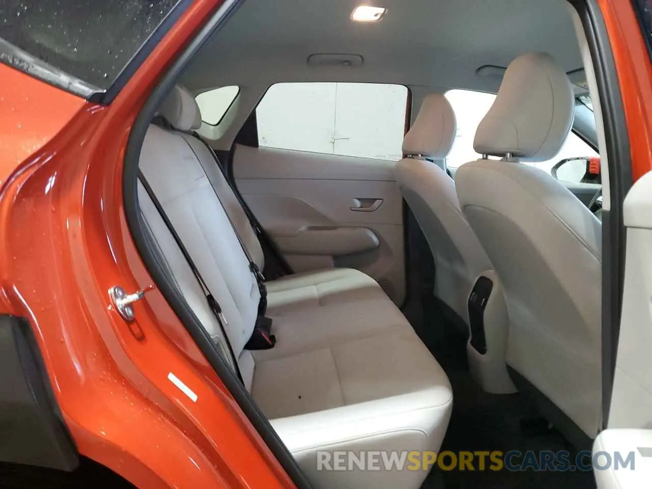 11 fotografías del automóvil dañado KM8HBCAB5RU172542 HYUNDAI KONA 2024