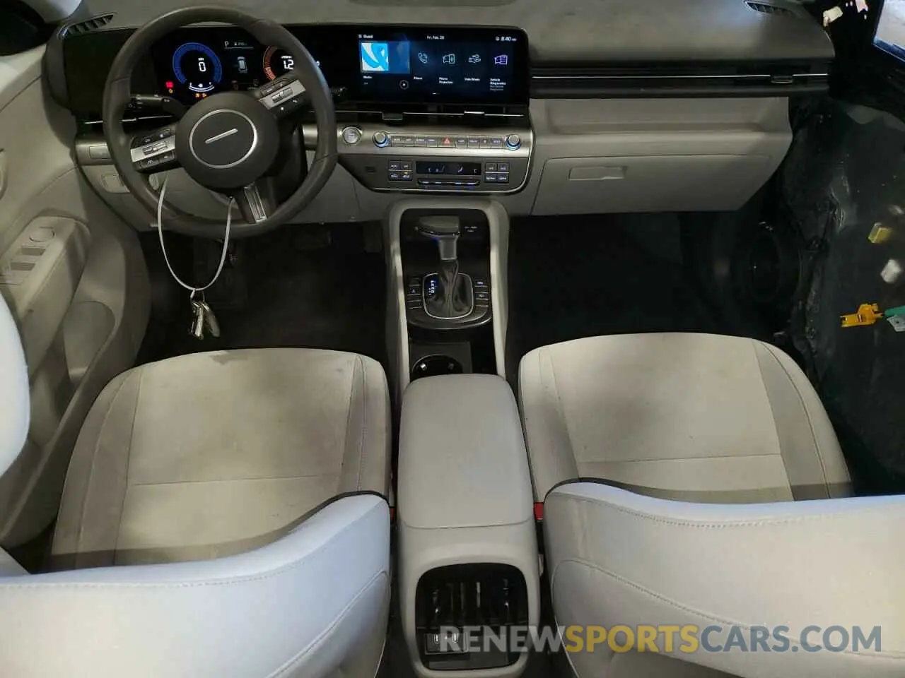 8 fotografías del automóvil dañado KM8HBCAB6RU151683 HYUNDAI KONA 2024