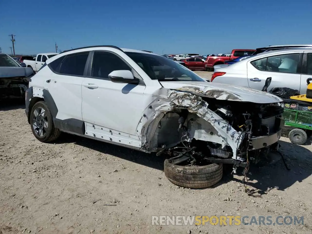 4 fotografías del automóvil dañado KM8HC3AB1RU121682 HYUNDAI KONA 2024