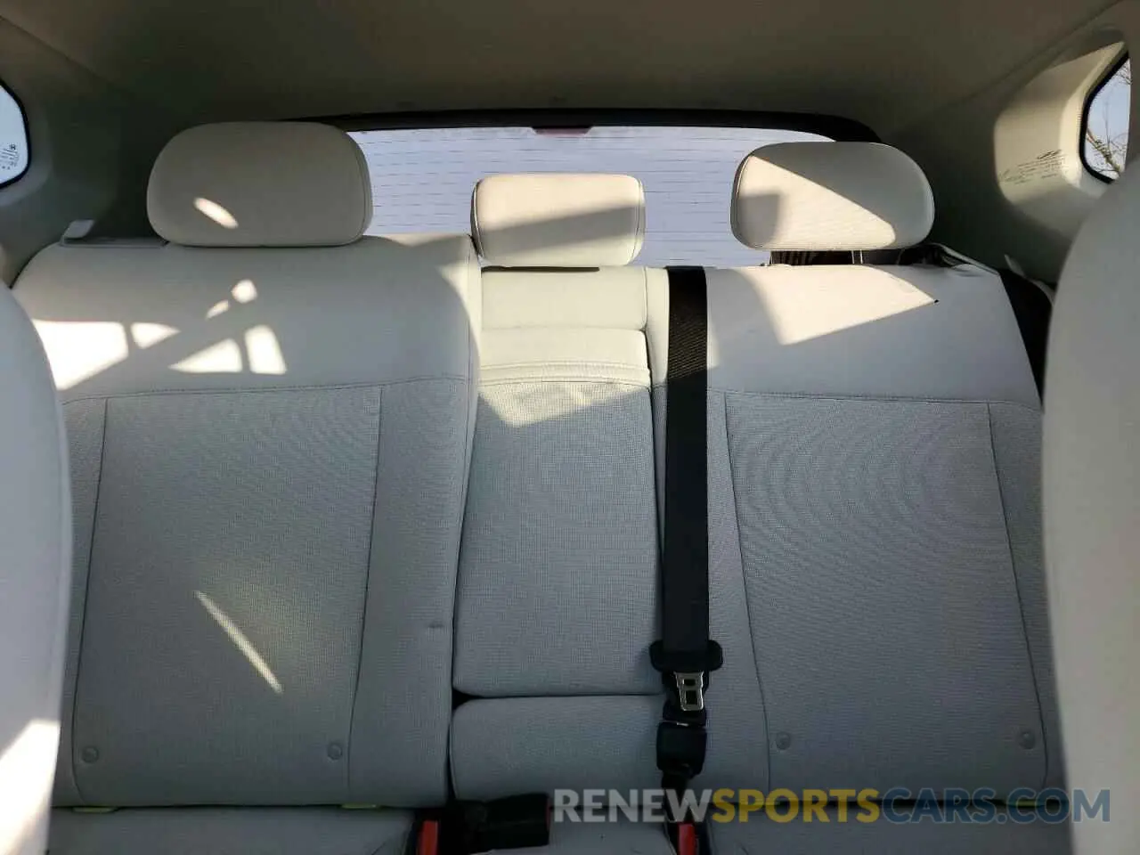 10 fotografías del automóvil dañado KM8HCCAB5RU105470 HYUNDAI KONA 2024