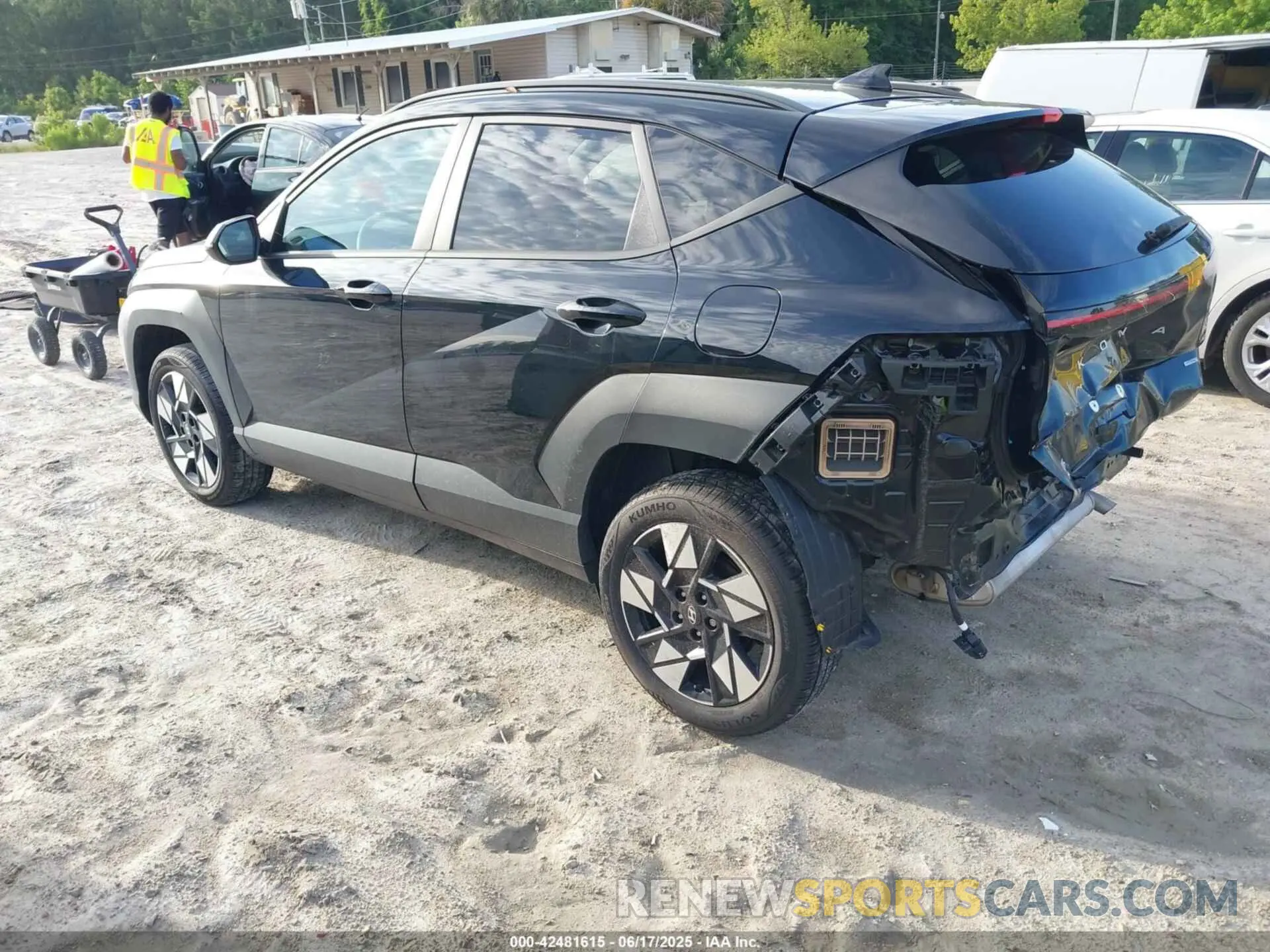 3 fotografías del automóvil dañado KM8HCCAB6RU081180 HYUNDAI KONA 2024