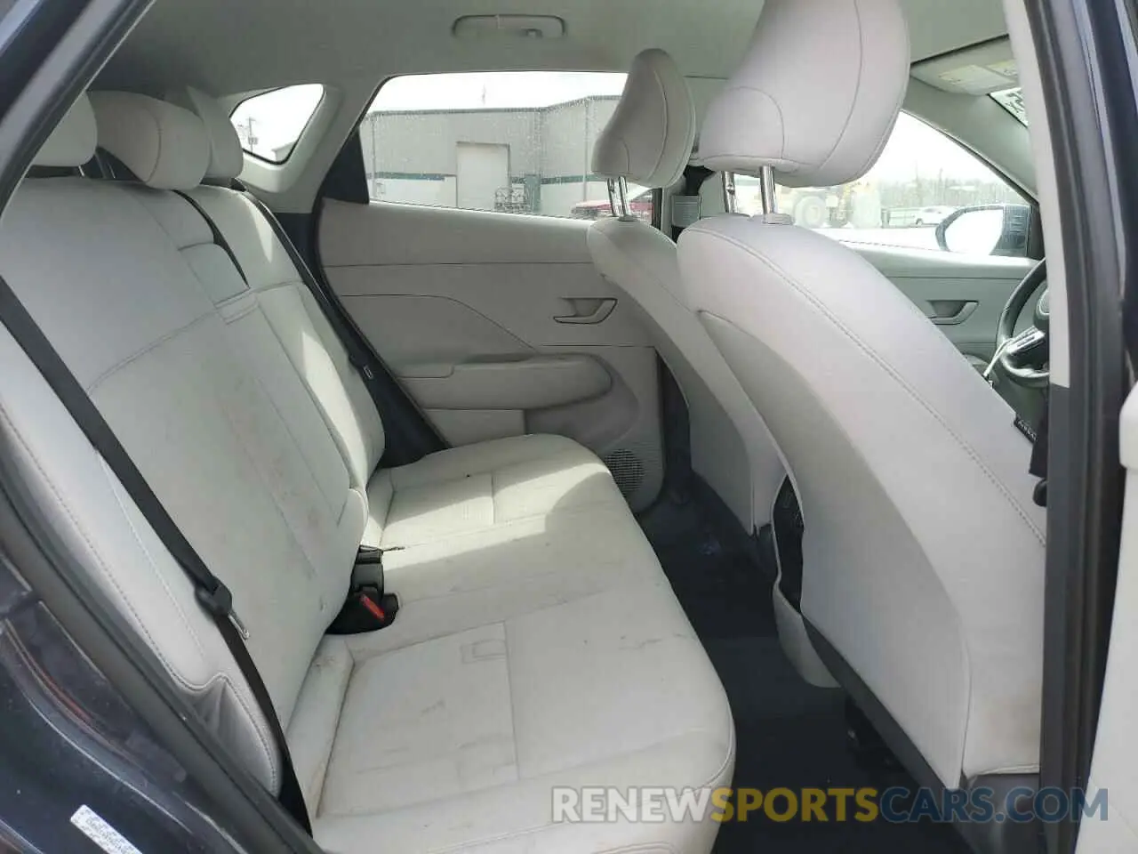 11 fotografías del automóvil dañado KM8HCCAB7RU104076 HYUNDAI KONA 2024