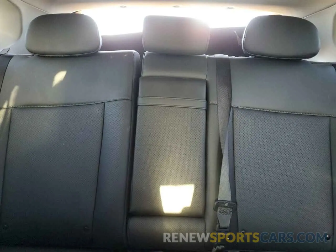 10 fotografías del automóvil dañado KM8HE3A30RU085373 HYUNDAI KONA 2024