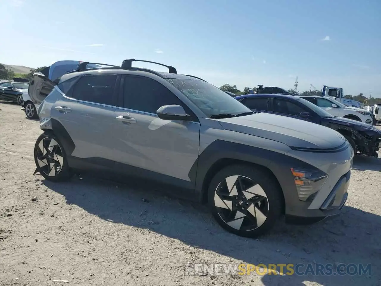 4 fotografías del automóvil dañado KM8HE3A31RU158038 HYUNDAI KONA 2024