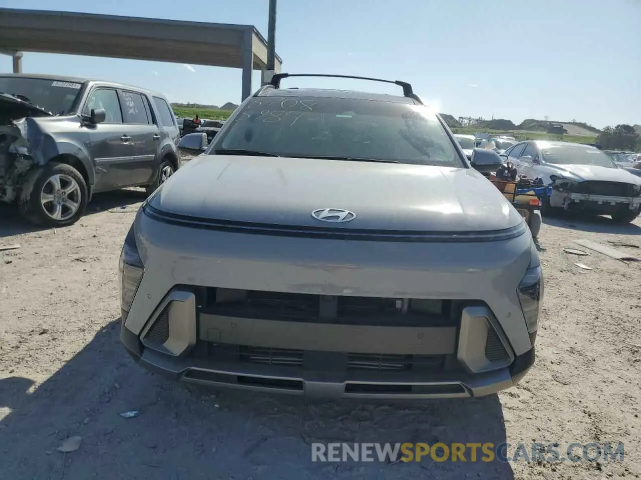 5 fotografías del automóvil dañado KM8HE3A31RU158038 HYUNDAI KONA 2024