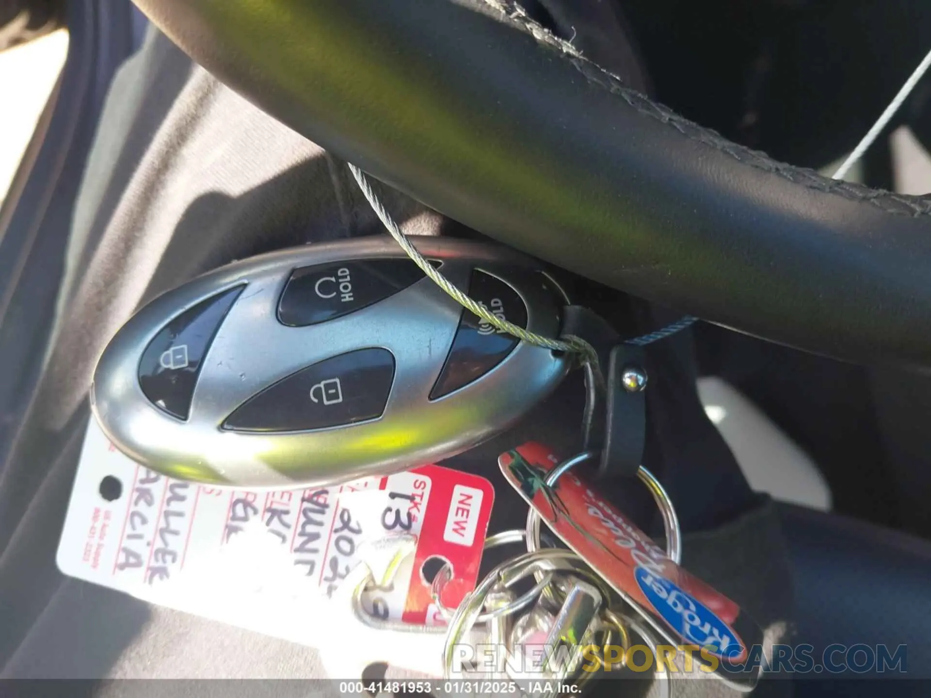 11 fotografías del automóvil dañado KM8HE3A34RU027329 HYUNDAI KONA 2024