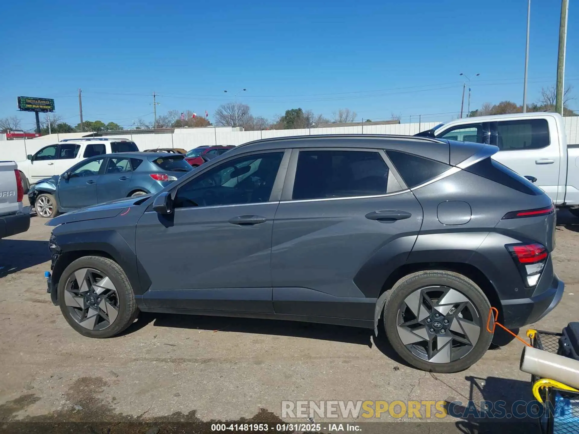 14 fotografías del automóvil dañado KM8HE3A34RU027329 HYUNDAI KONA 2024