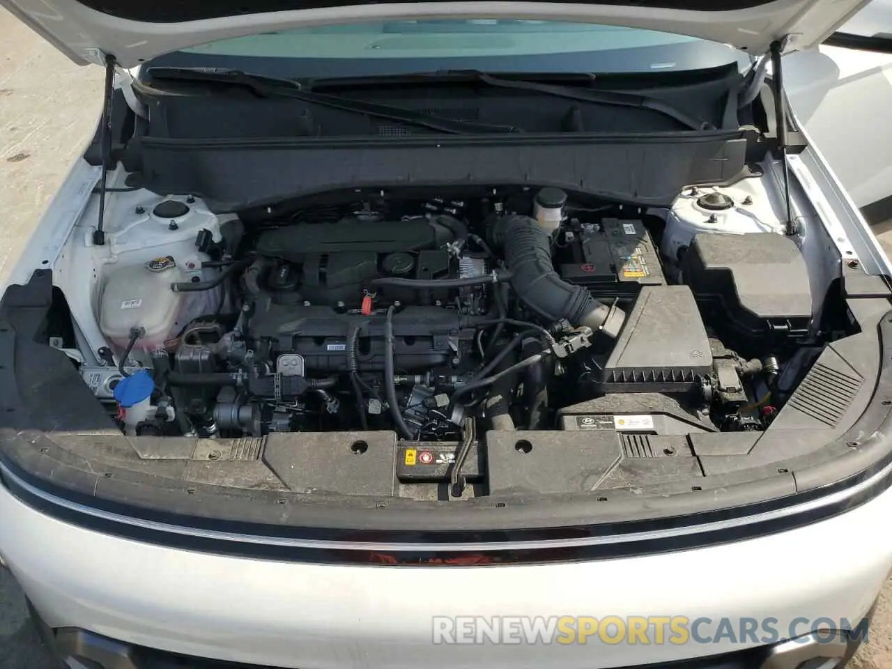 12 fotografías del automóvil dañado KM8HE3A34RU120786 HYUNDAI KONA 2024