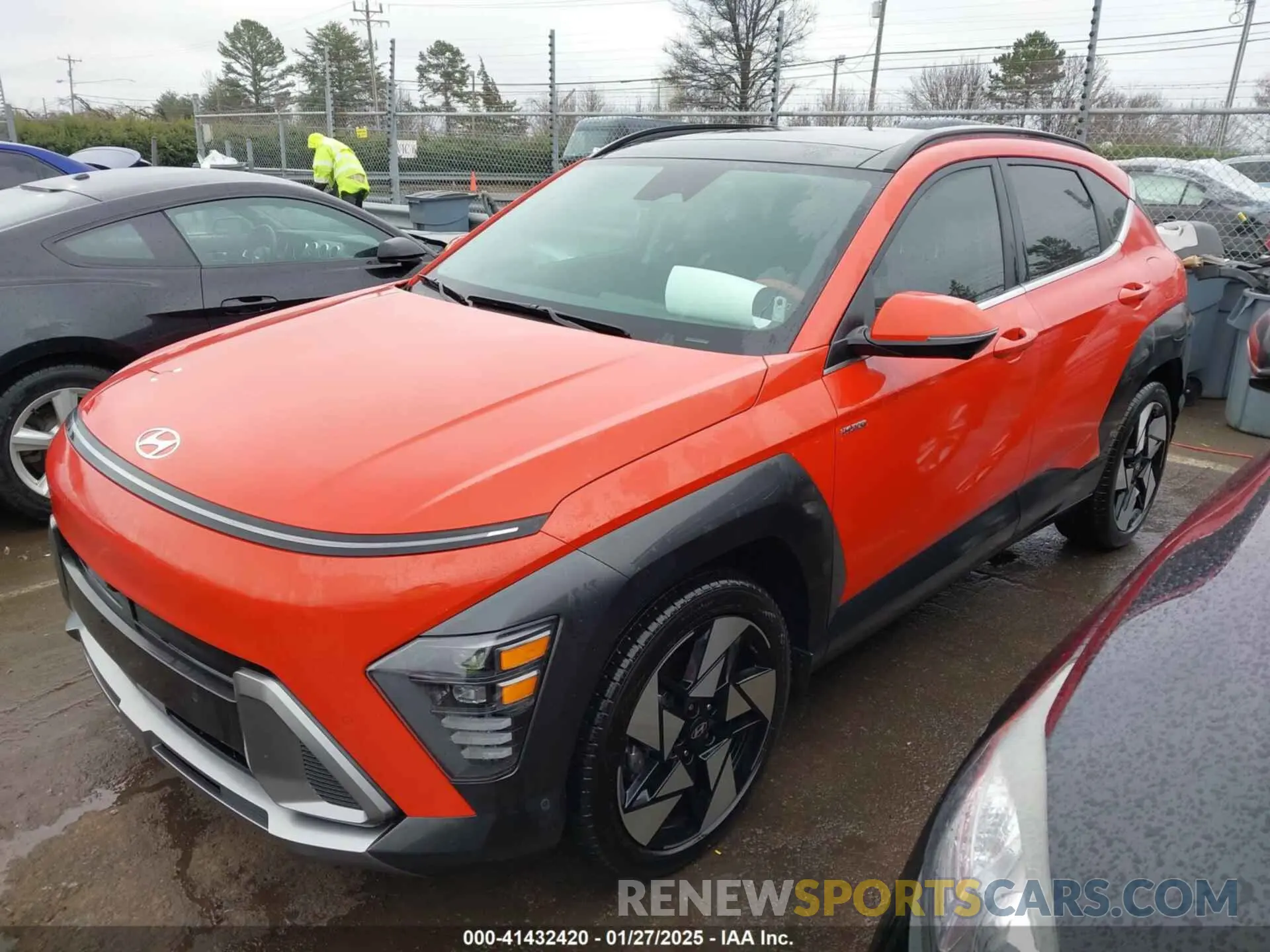 2 fotografías del automóvil dañado KM8HE3A36RU065595 HYUNDAI KONA 2024