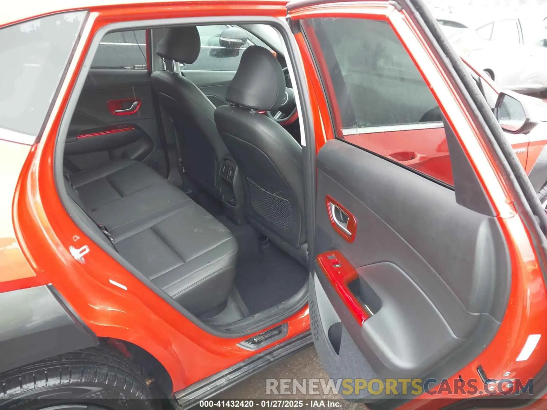 8 fotografías del automóvil dañado KM8HE3A36RU065595 HYUNDAI KONA 2024