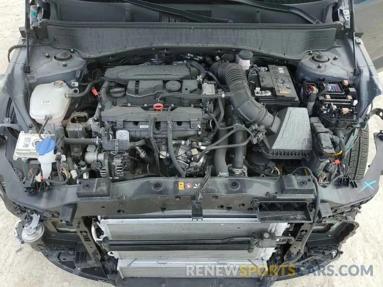 12 fotografías del automóvil dañado KM8HE3A38RU122198 HYUNDAI KONA 2024