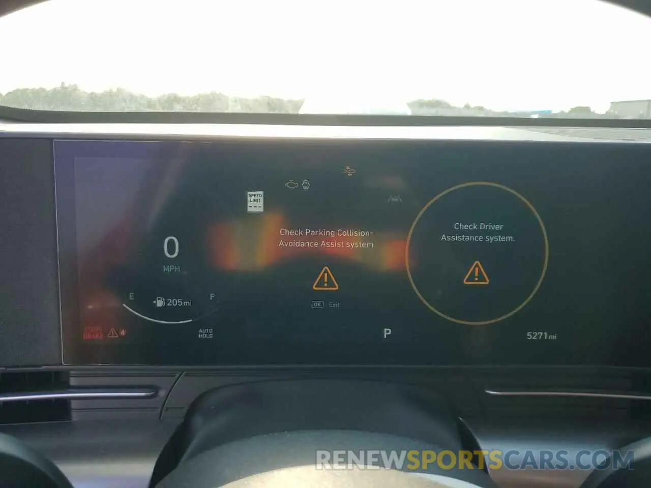 9 fotografías del automóvil dañado KM8HE3A3XRU081704 HYUNDAI KONA 2024